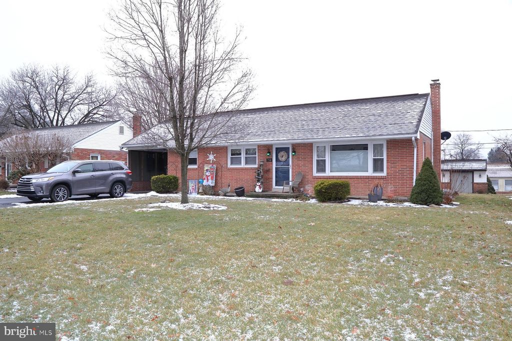 Photo of 210 Frederick Street, MOUNT JOY, PA 17552 (MLS # PALA2063418)