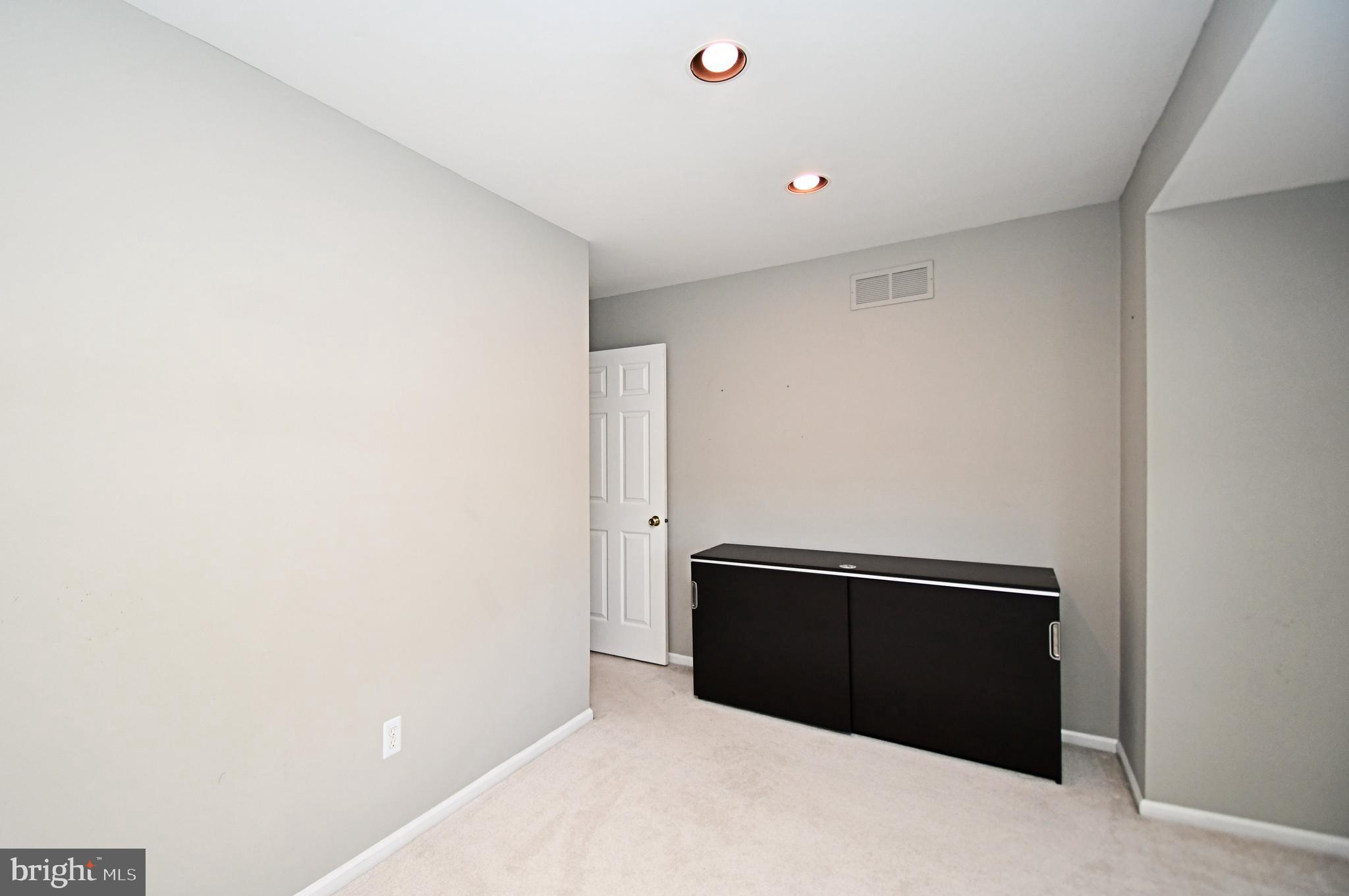 GWYNMONT FARMS - Residential