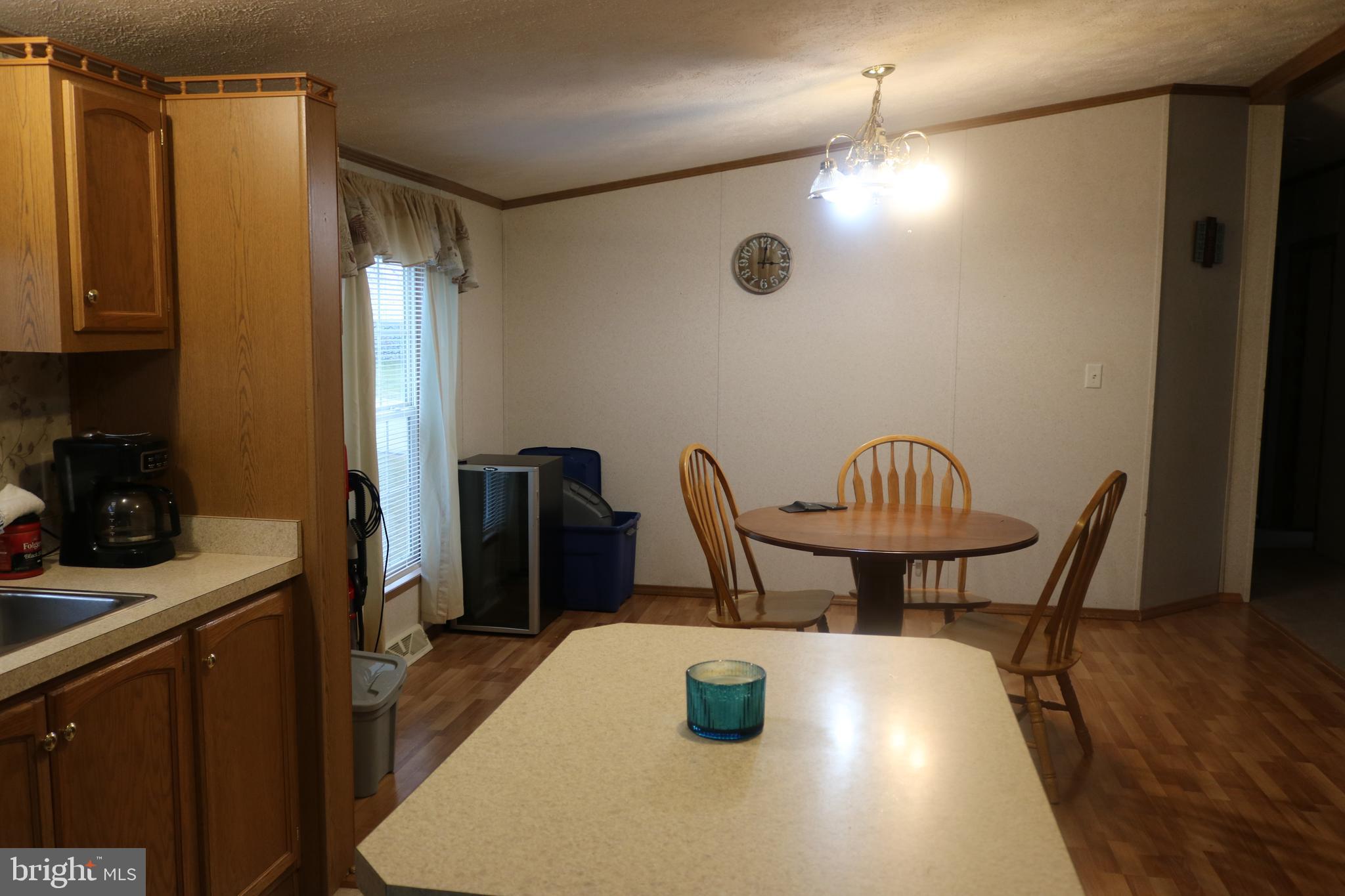 EAGLE VIEW MOBILE HOME PK - Residential