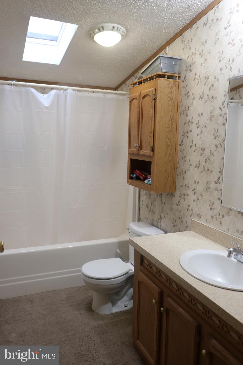 EAGLE VIEW MOBILE HOME PK - Residential