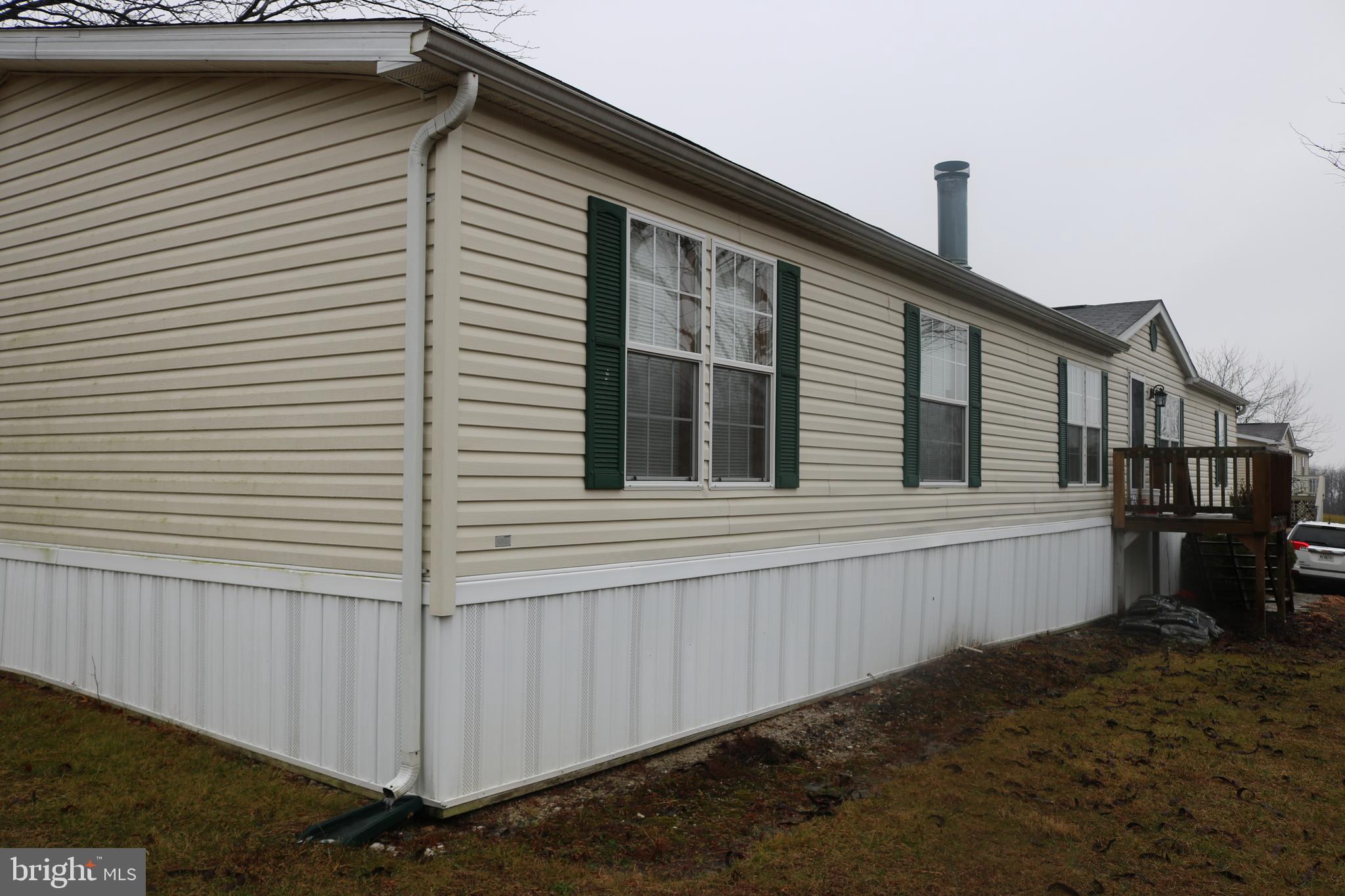 EAGLE VIEW MOBILE HOME PK - Residential