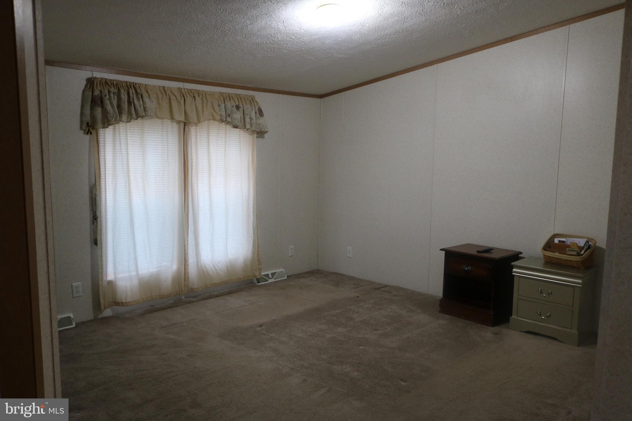 EAGLE VIEW MOBILE HOME PK - Residential