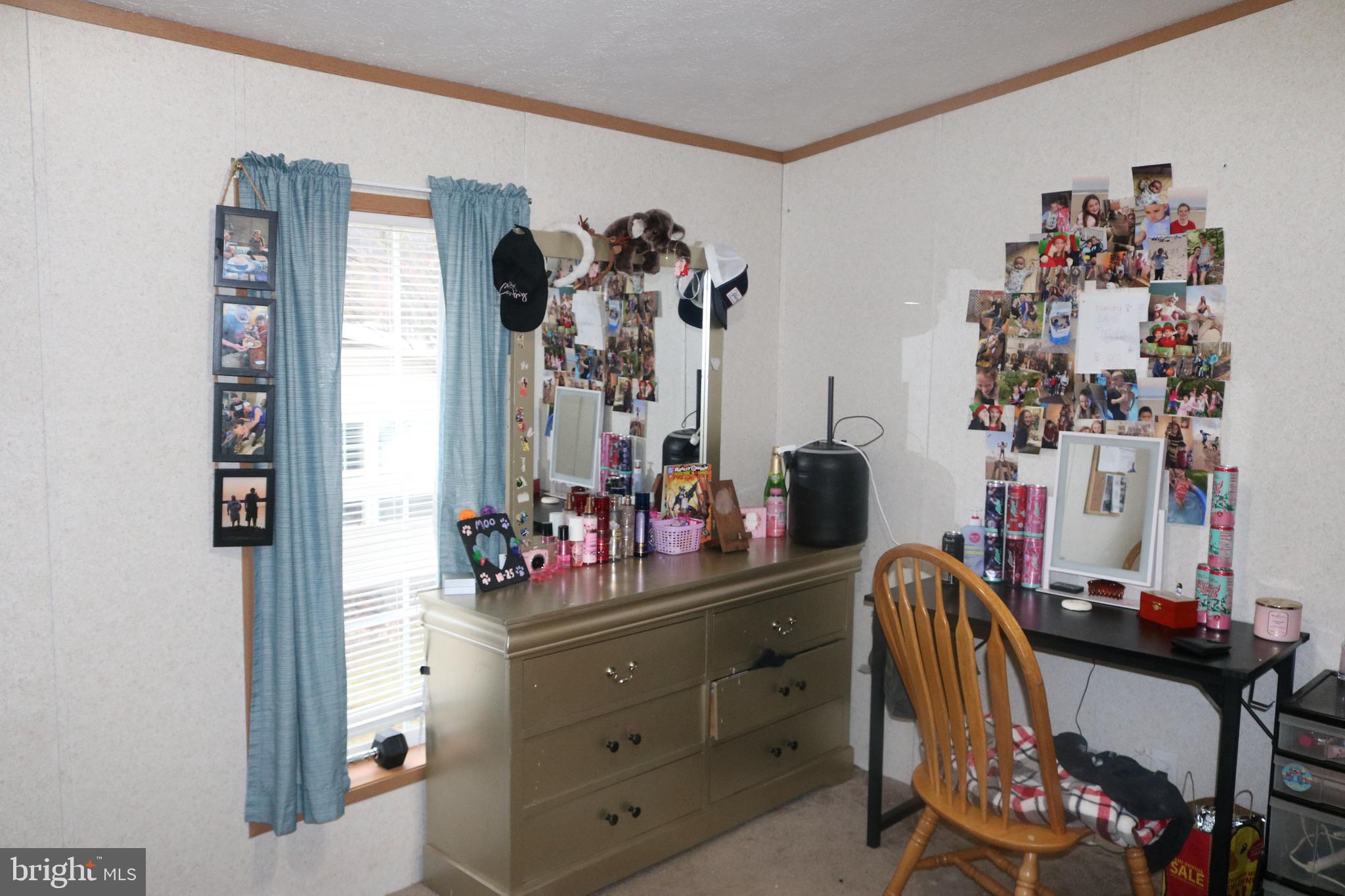 EAGLE VIEW MOBILE HOME PK - Residential