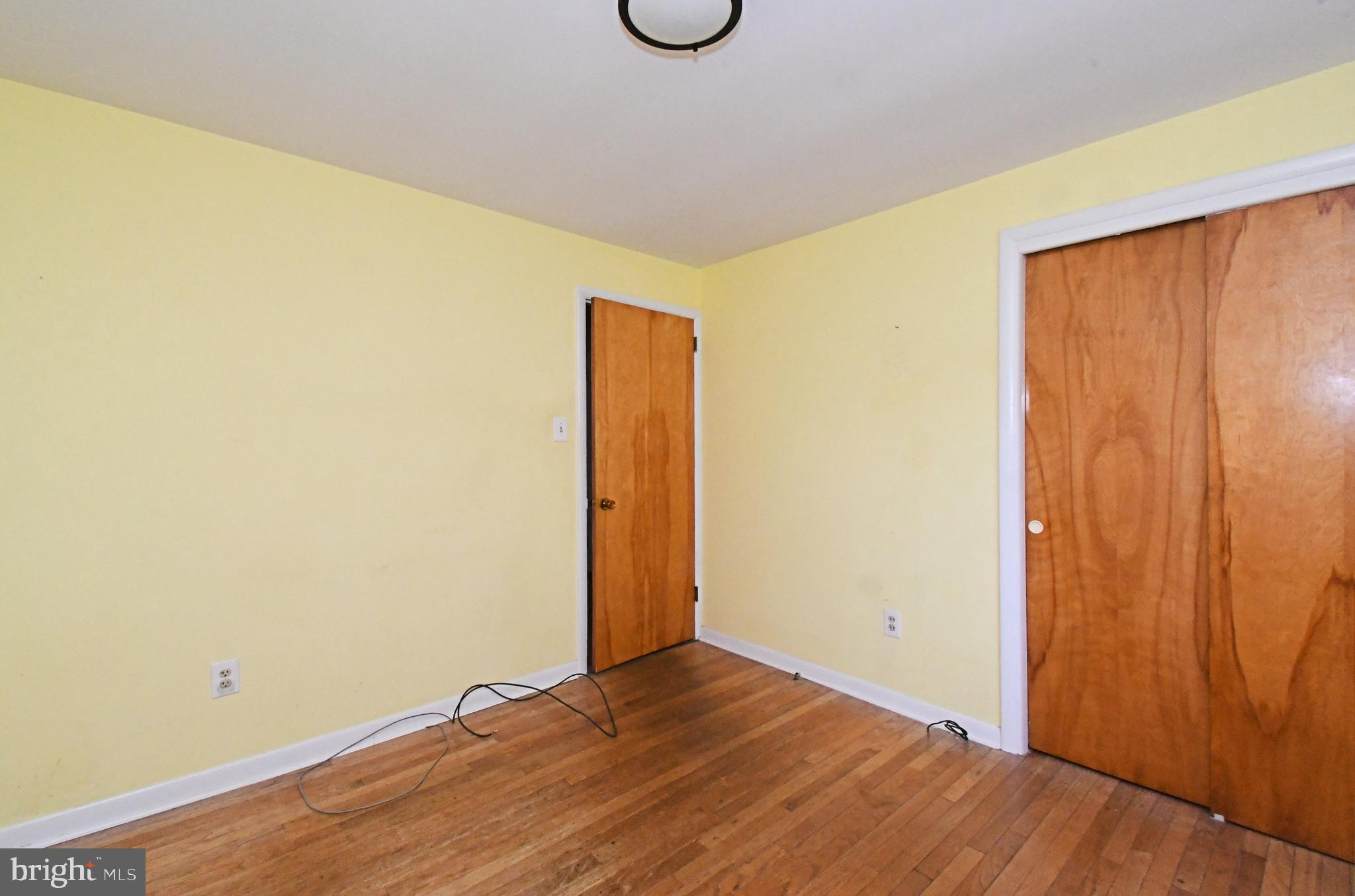 COUNTRY WALK - Residential