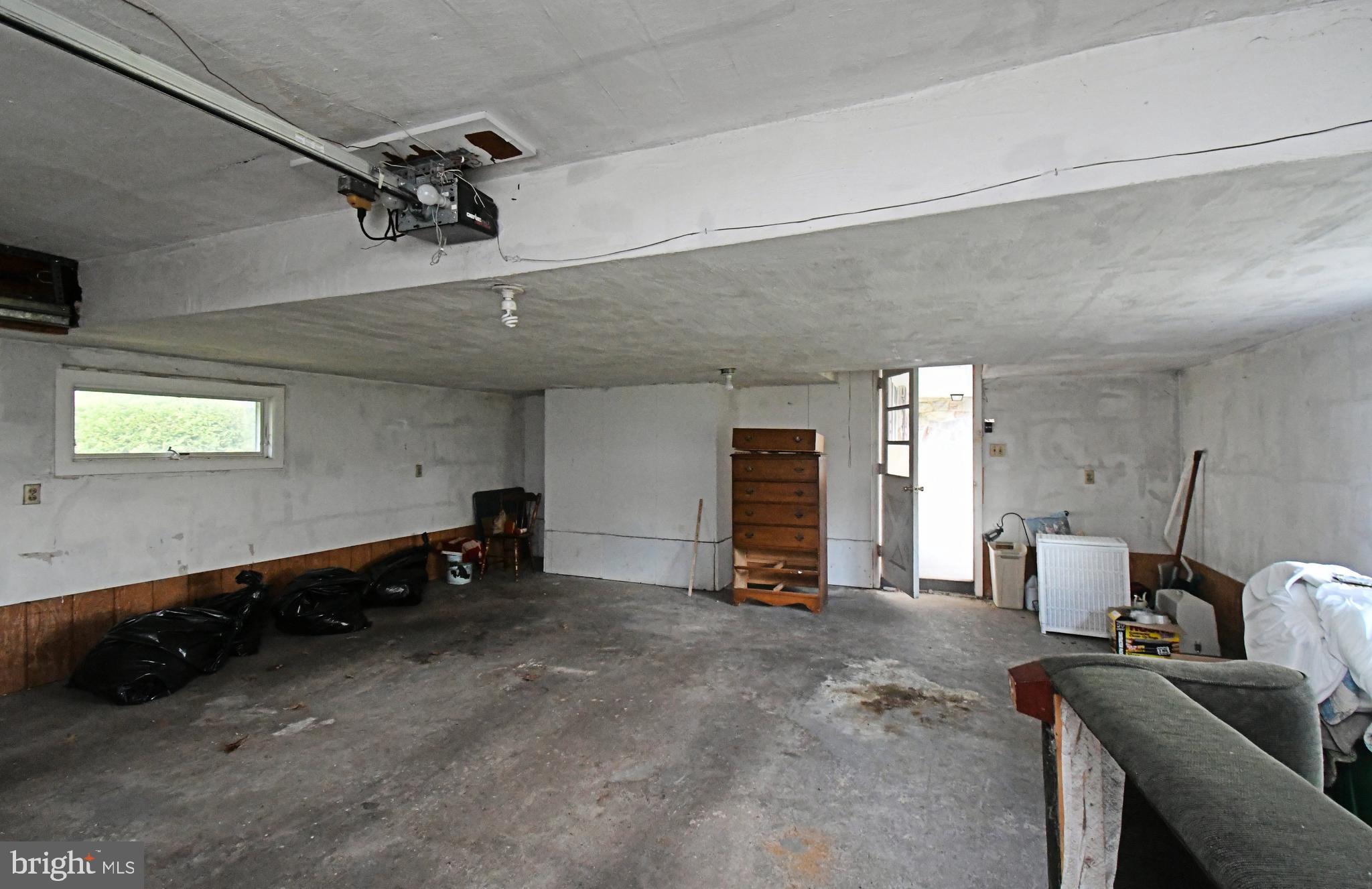 COUNTRY WALK - Residential