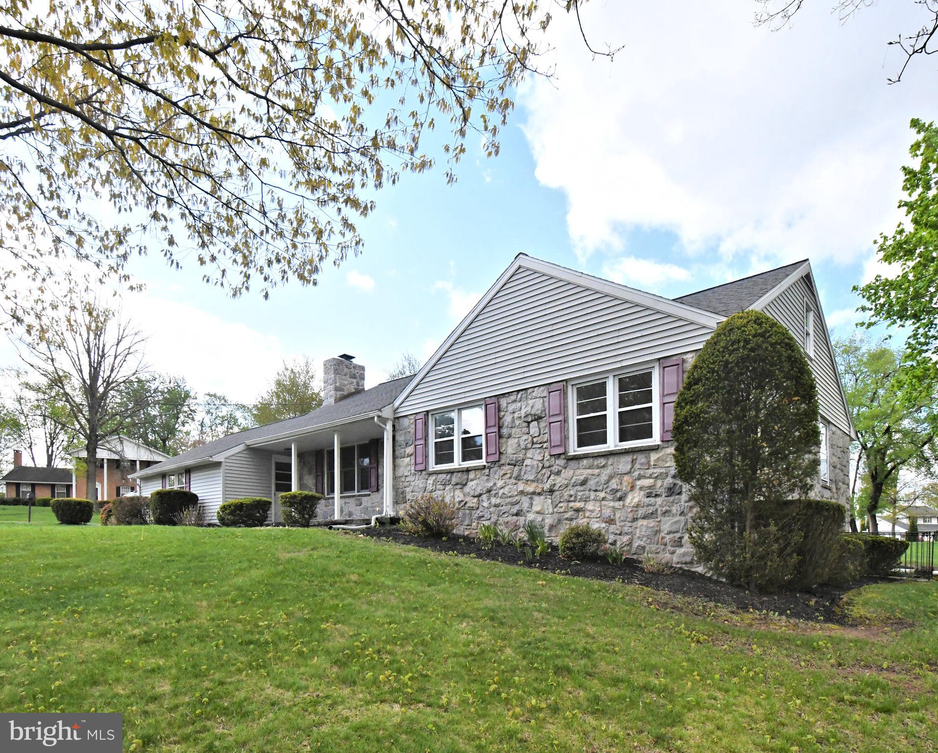 COUNTRY WALK - Residential