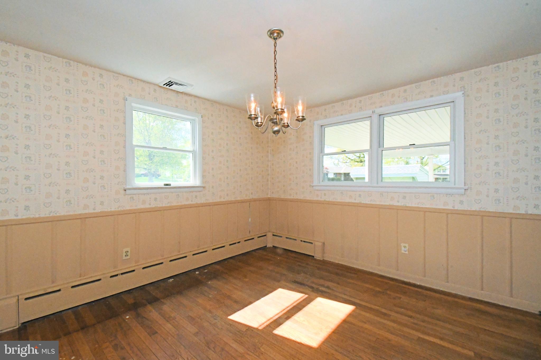 COUNTRY WALK - Residential