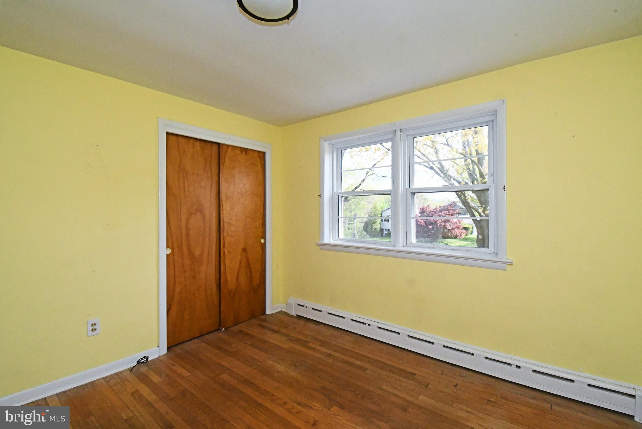 COUNTRY WALK - Residential