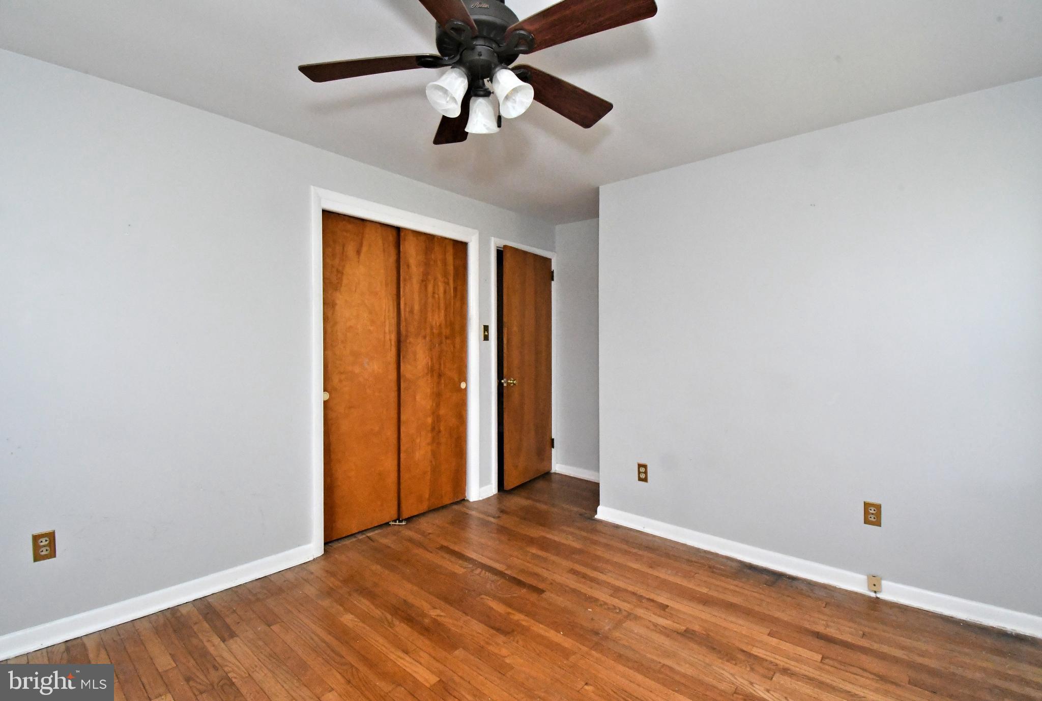 COUNTRY WALK - Residential