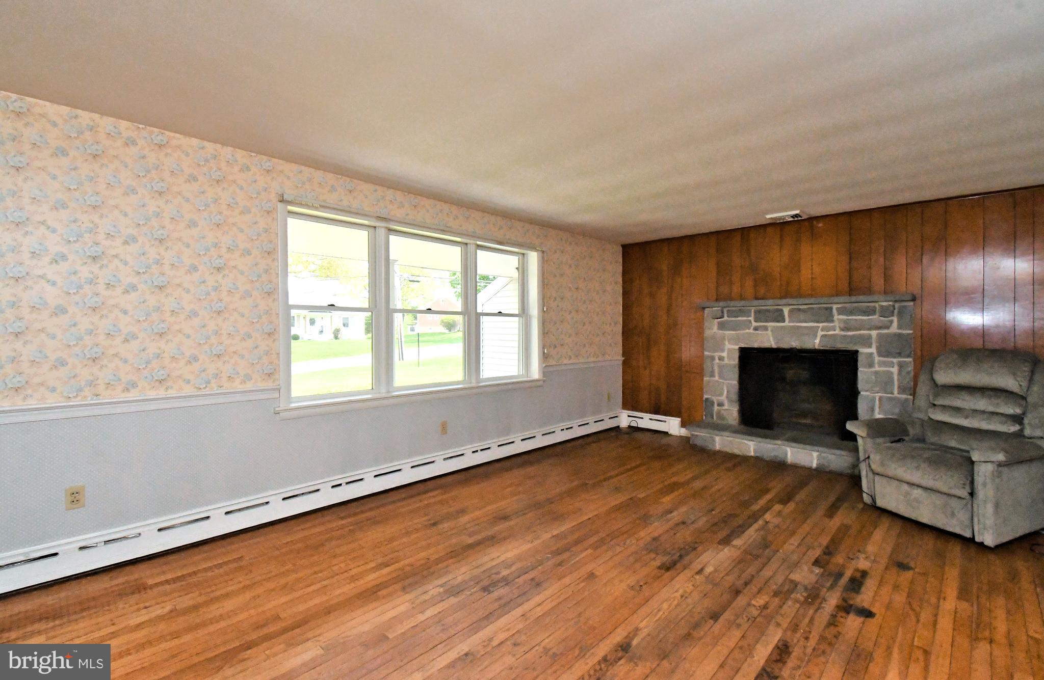 COUNTRY WALK - Residential