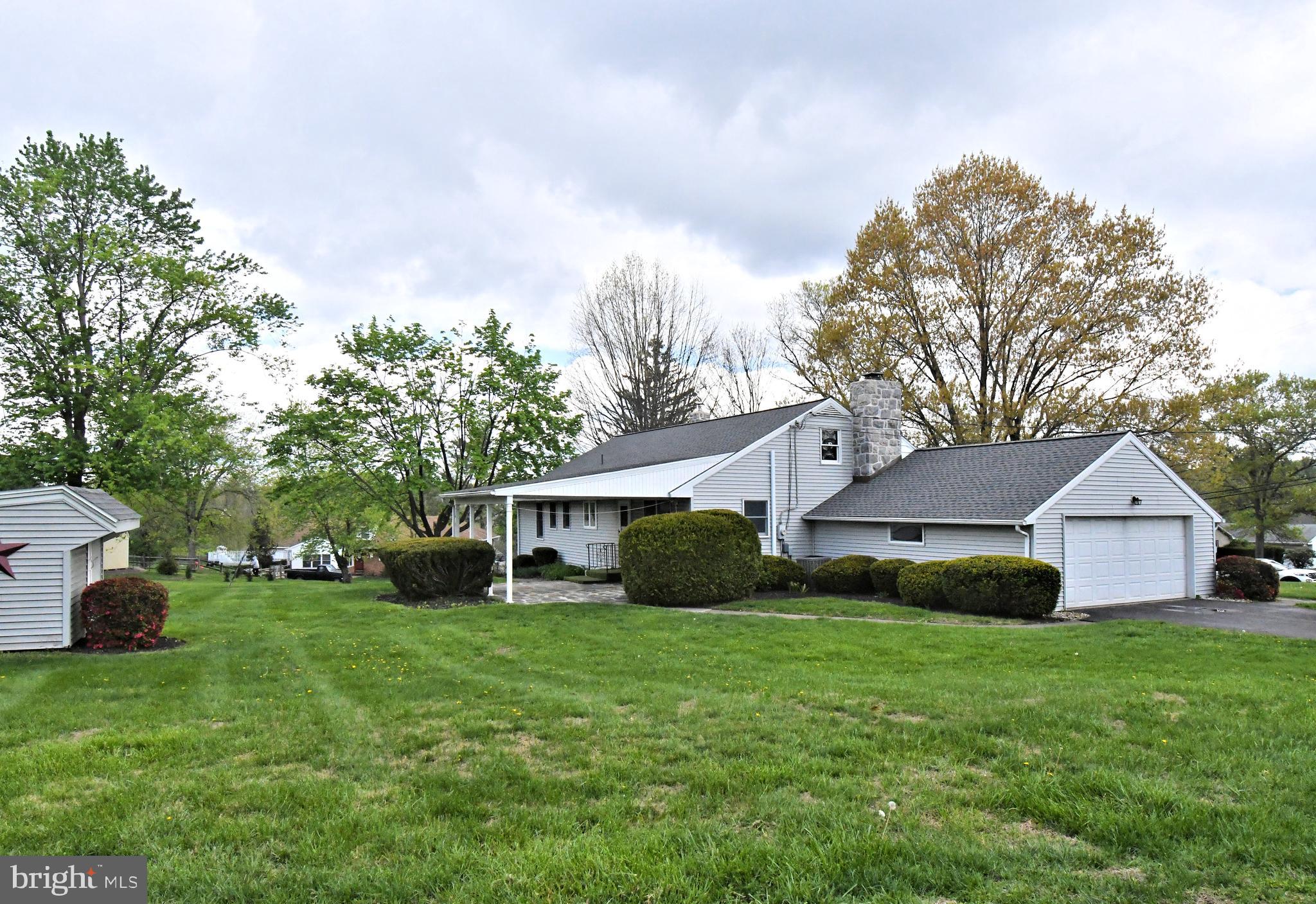 COUNTRY WALK - Residential