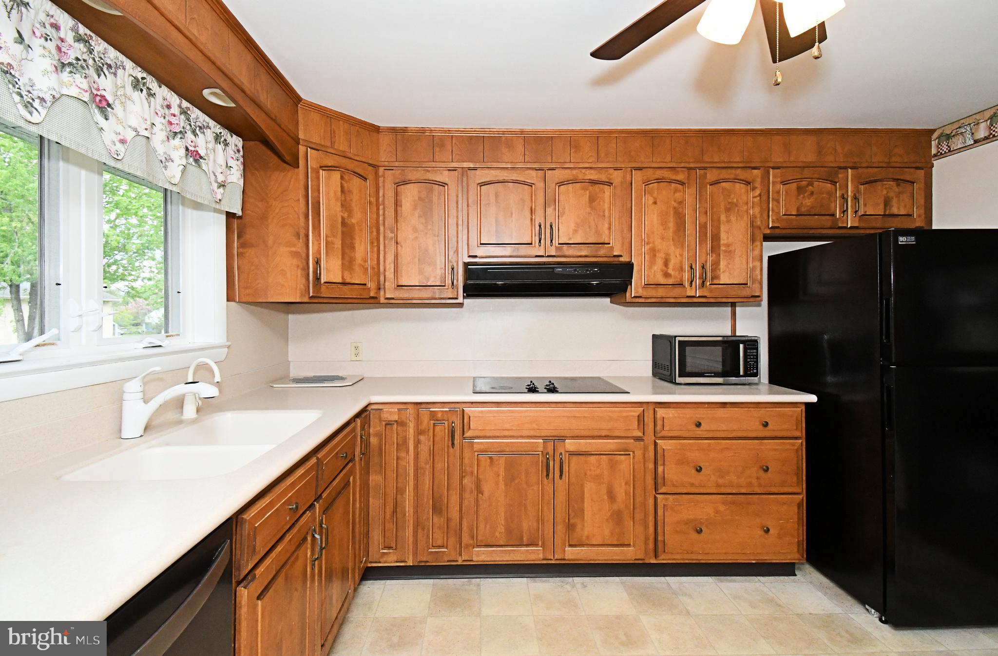 COUNTRY WALK - Residential