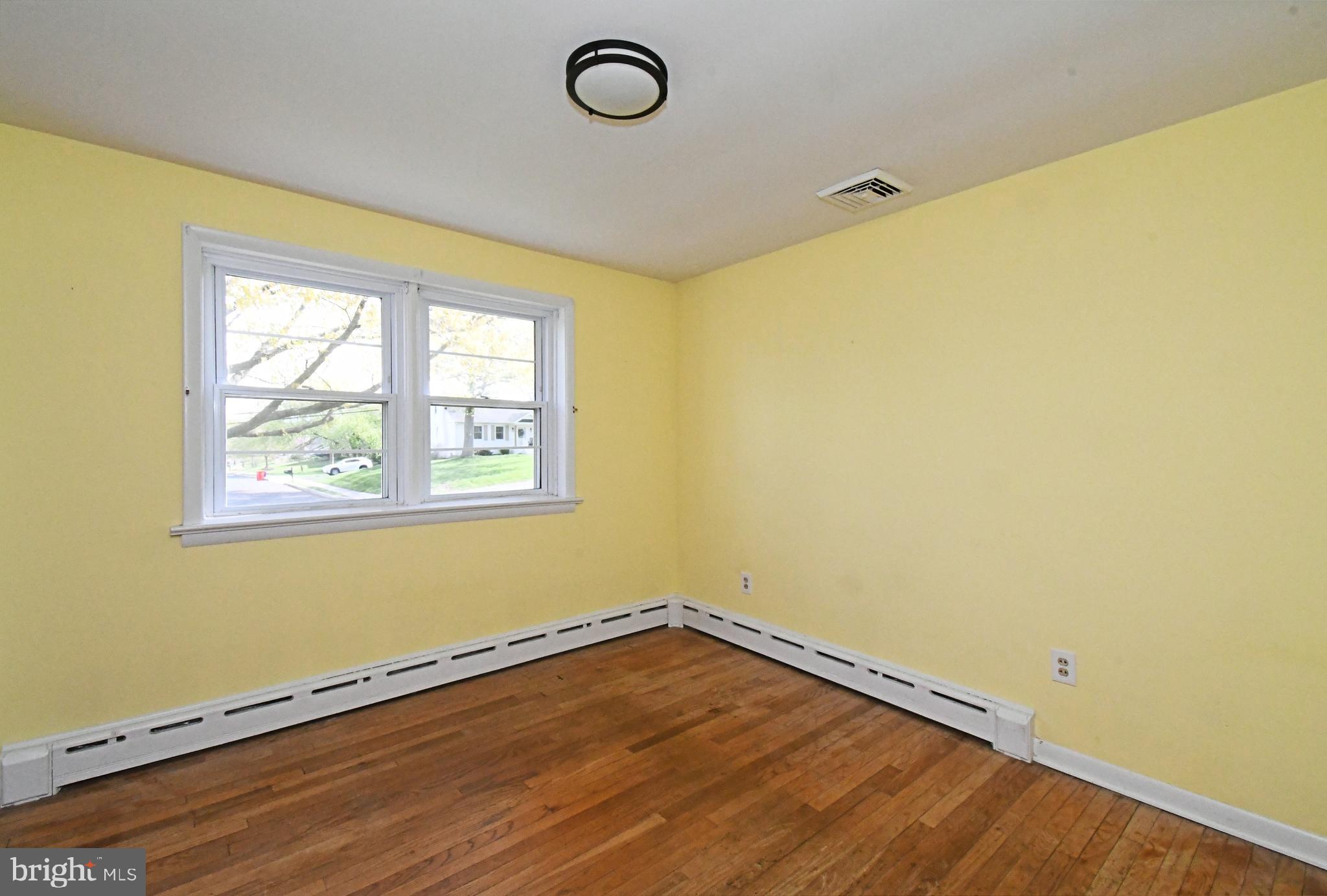 COUNTRY WALK - Residential