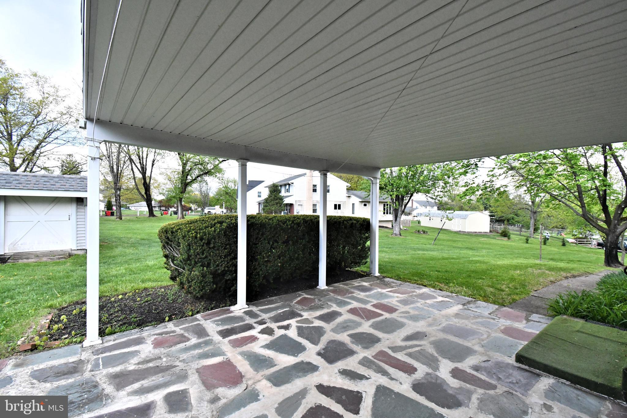 COUNTRY WALK - Residential