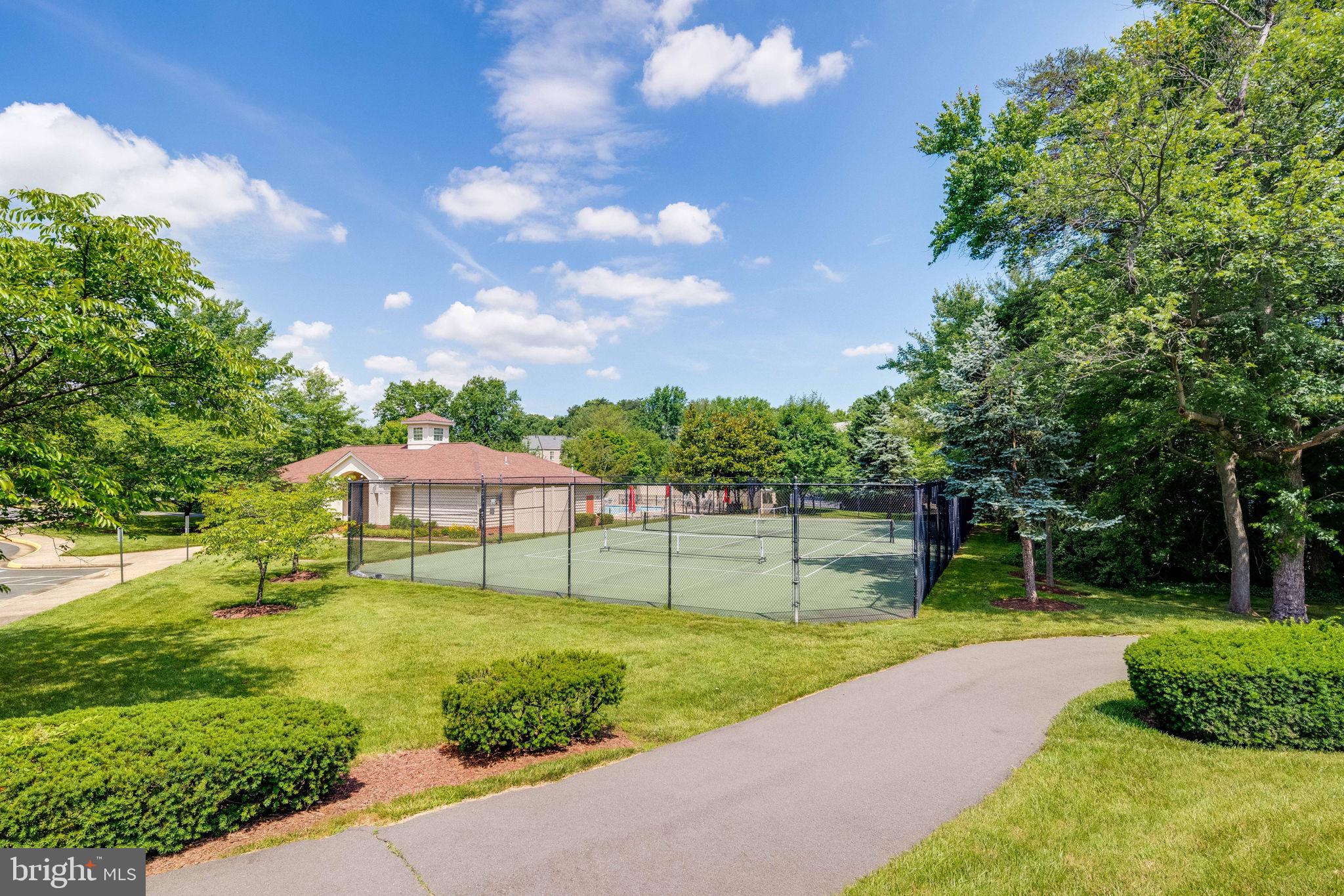 FAIRFIELD HOUSE - Residential Lease