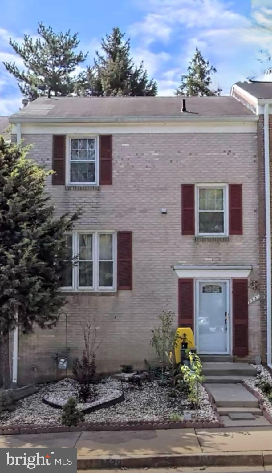 LAKE BRADDOCK - Residential Lease