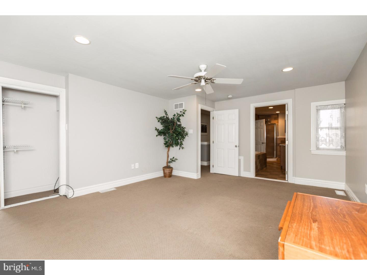 PORT RICHMOND - Residential