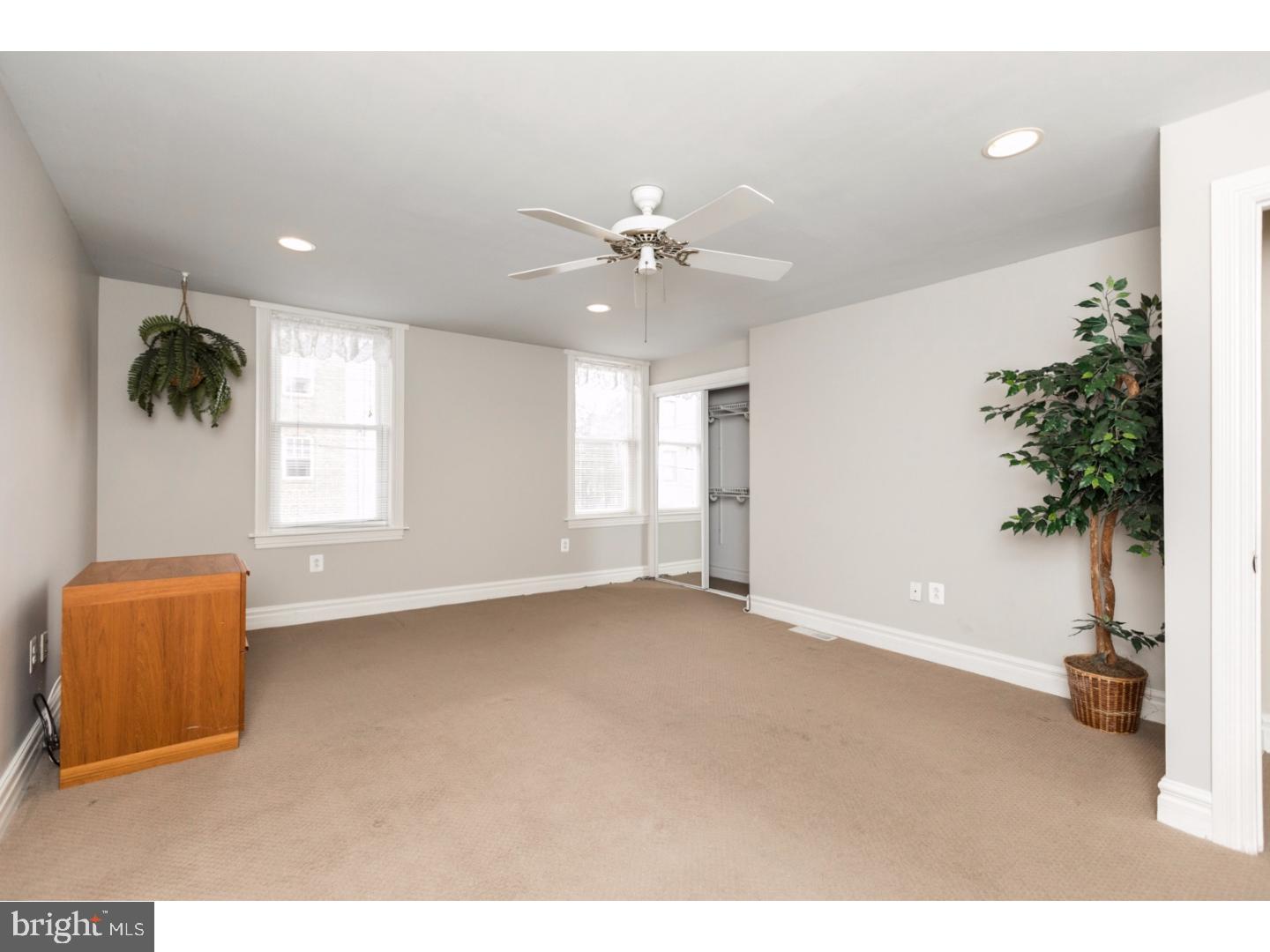 PORT RICHMOND - Residential
