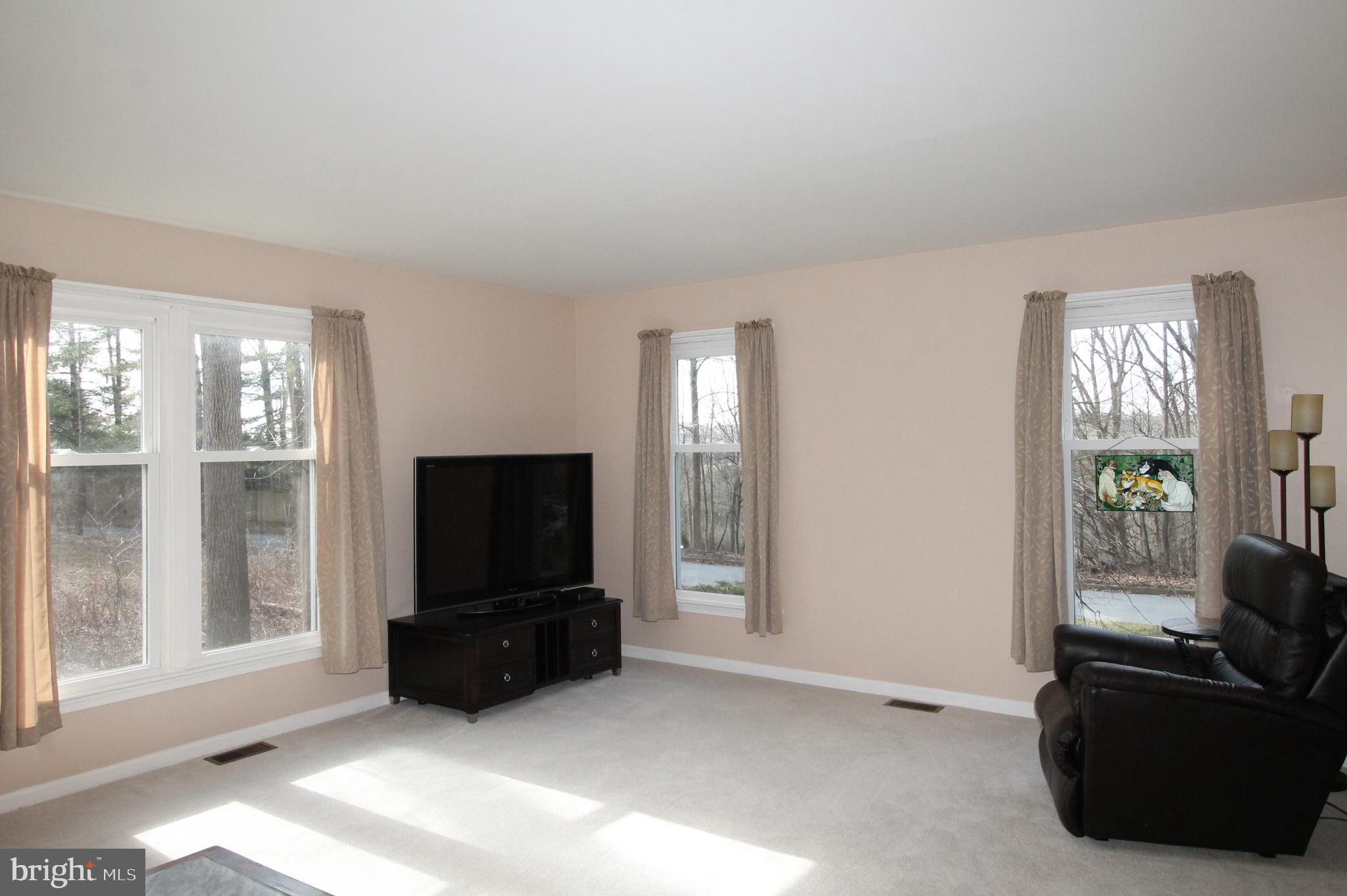 HILLSDALE FARM - Residential