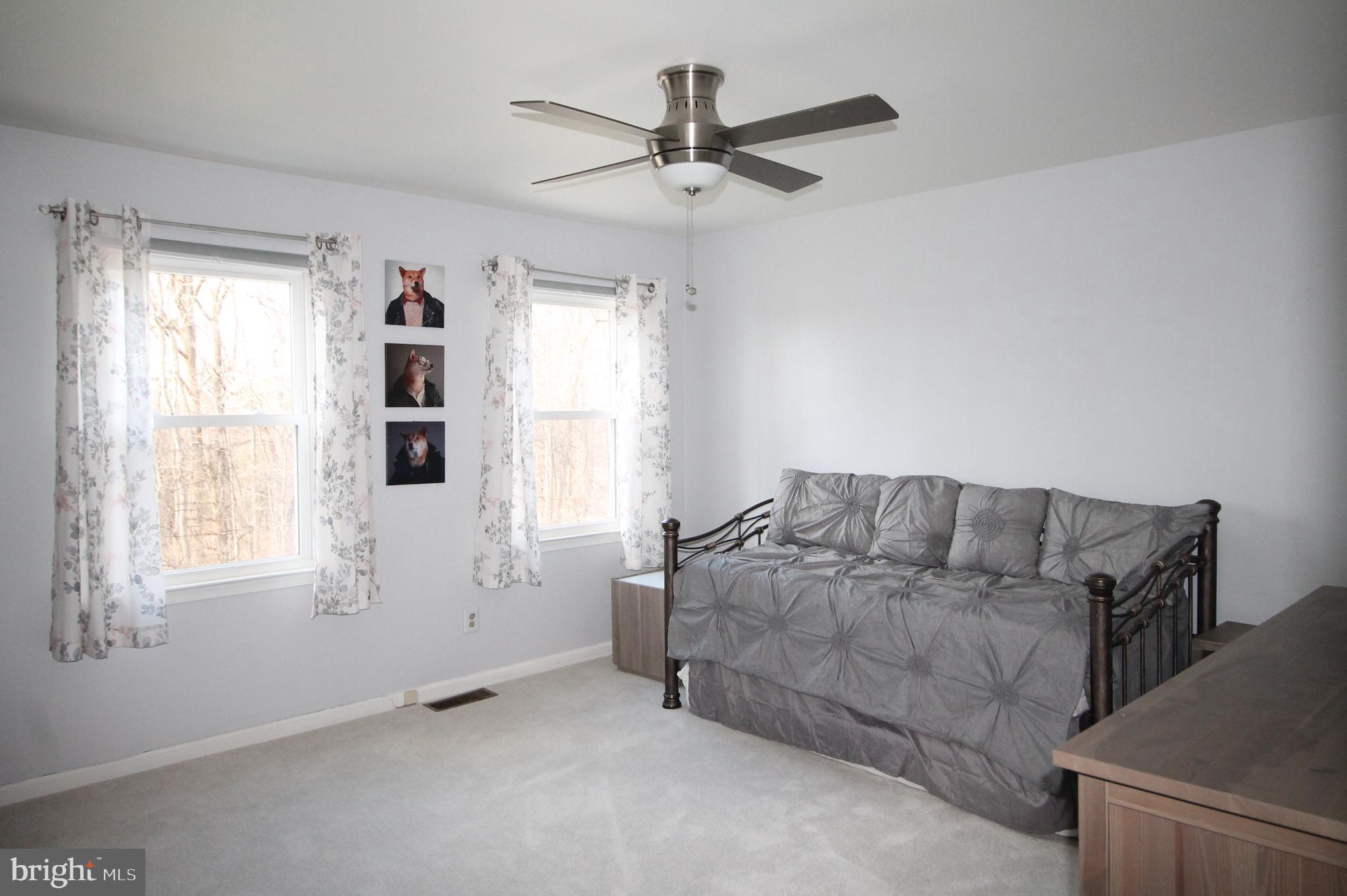 HILLSDALE FARM - Residential