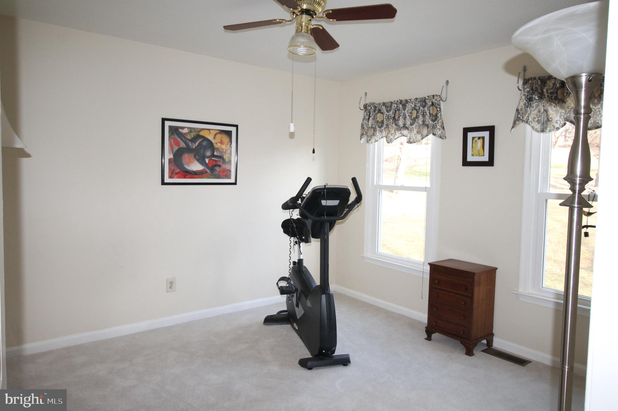 HILLSDALE FARM - Residential