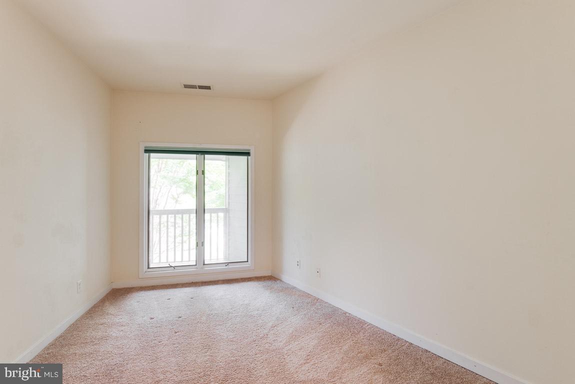 VILLAGE OF CHESAPEAKE HARBOUR - Residential Lease