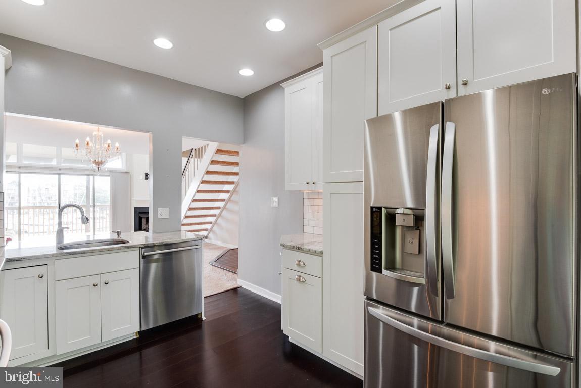 VILLAGE OF CHESAPEAKE HARBOUR - Residential Lease