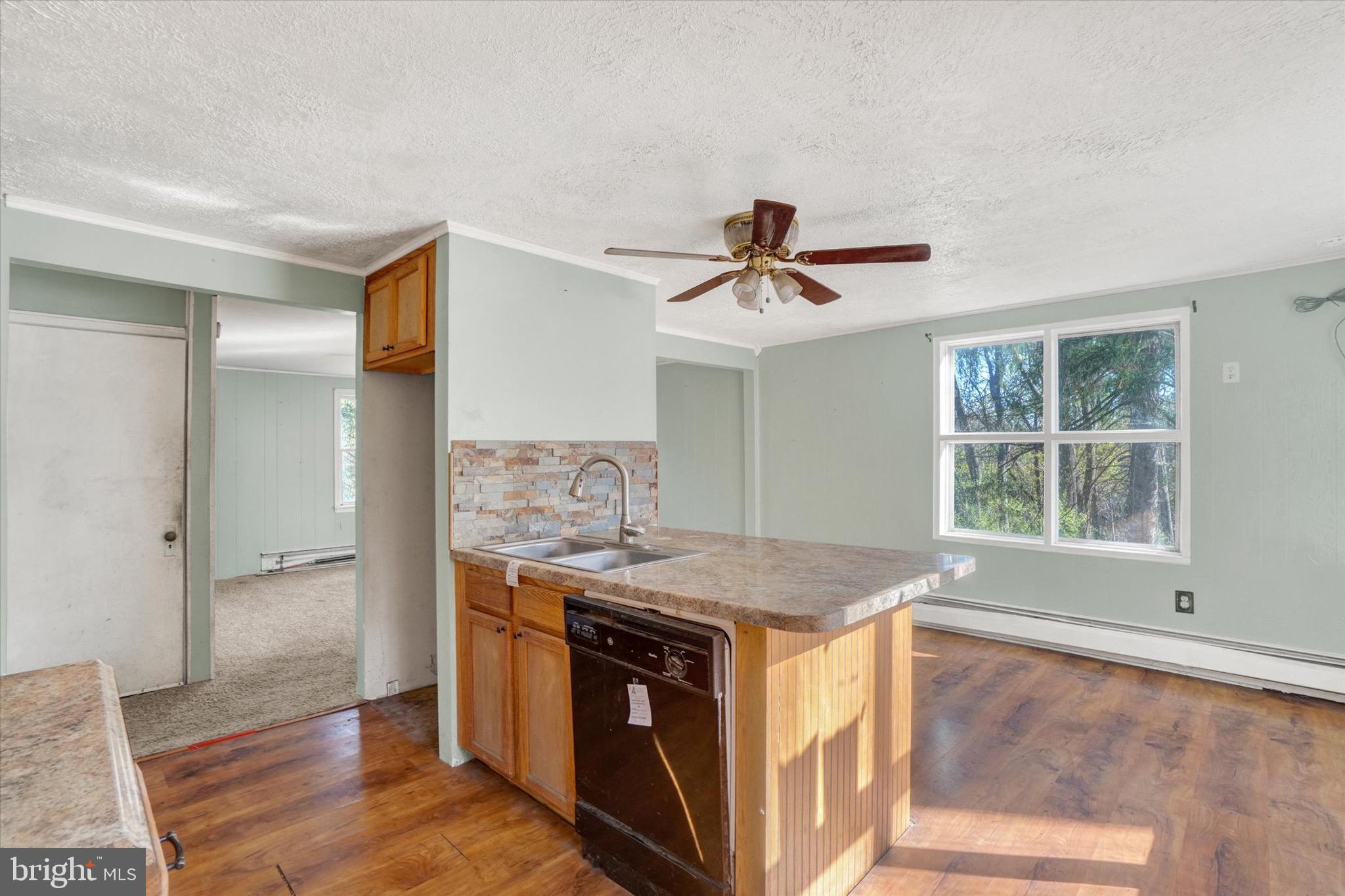 1322 GROVE LANE