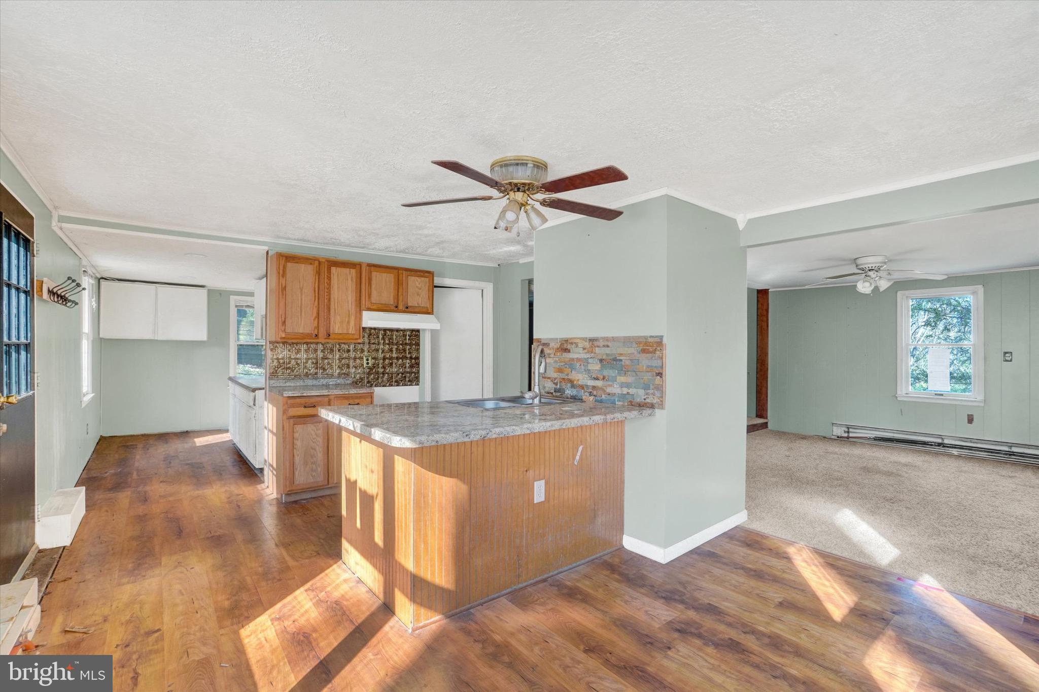 1322 GROVE LANE