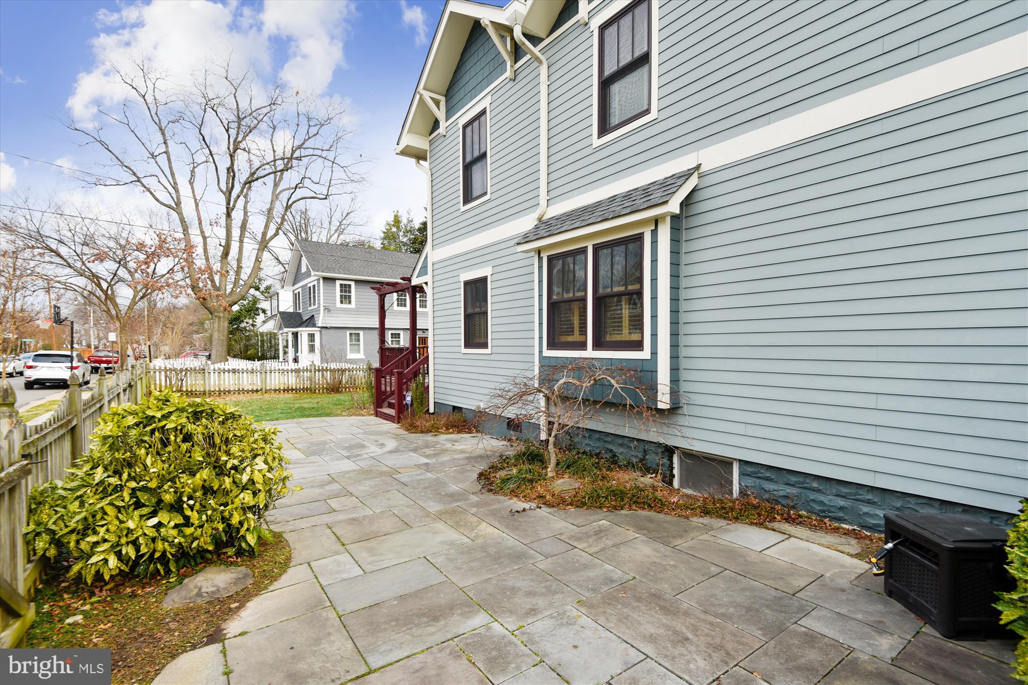 ROSEMONT - Residential