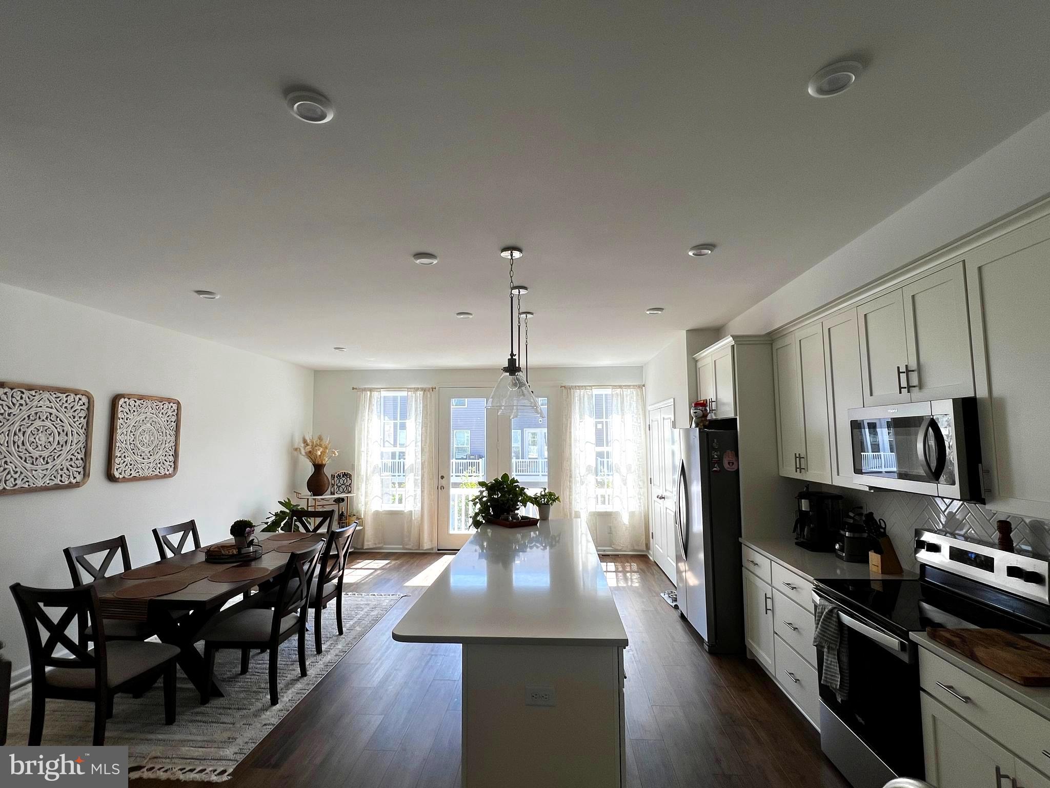 623 HEMSWORTH LANE