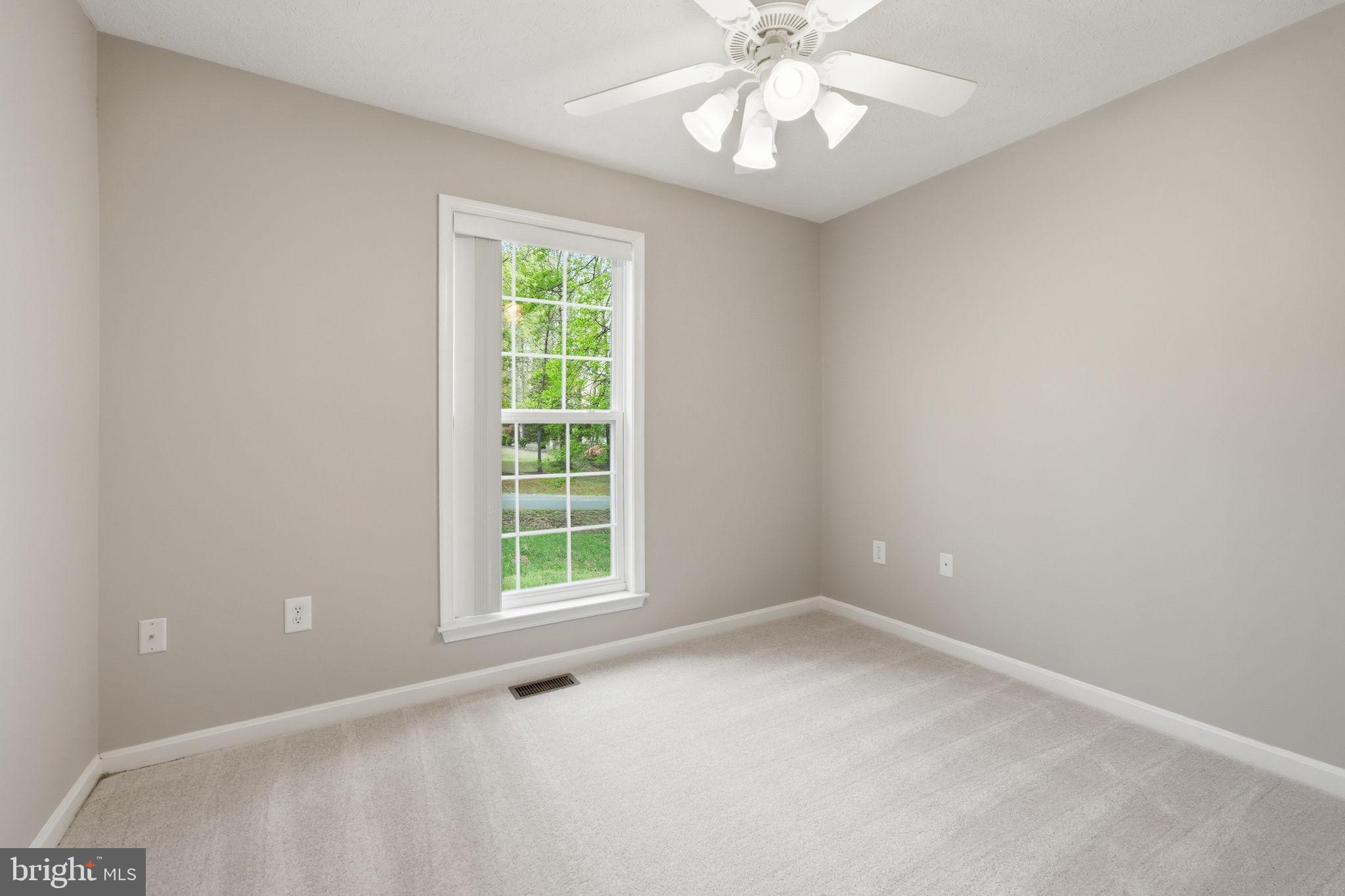 LAKE LAND OR - Residential