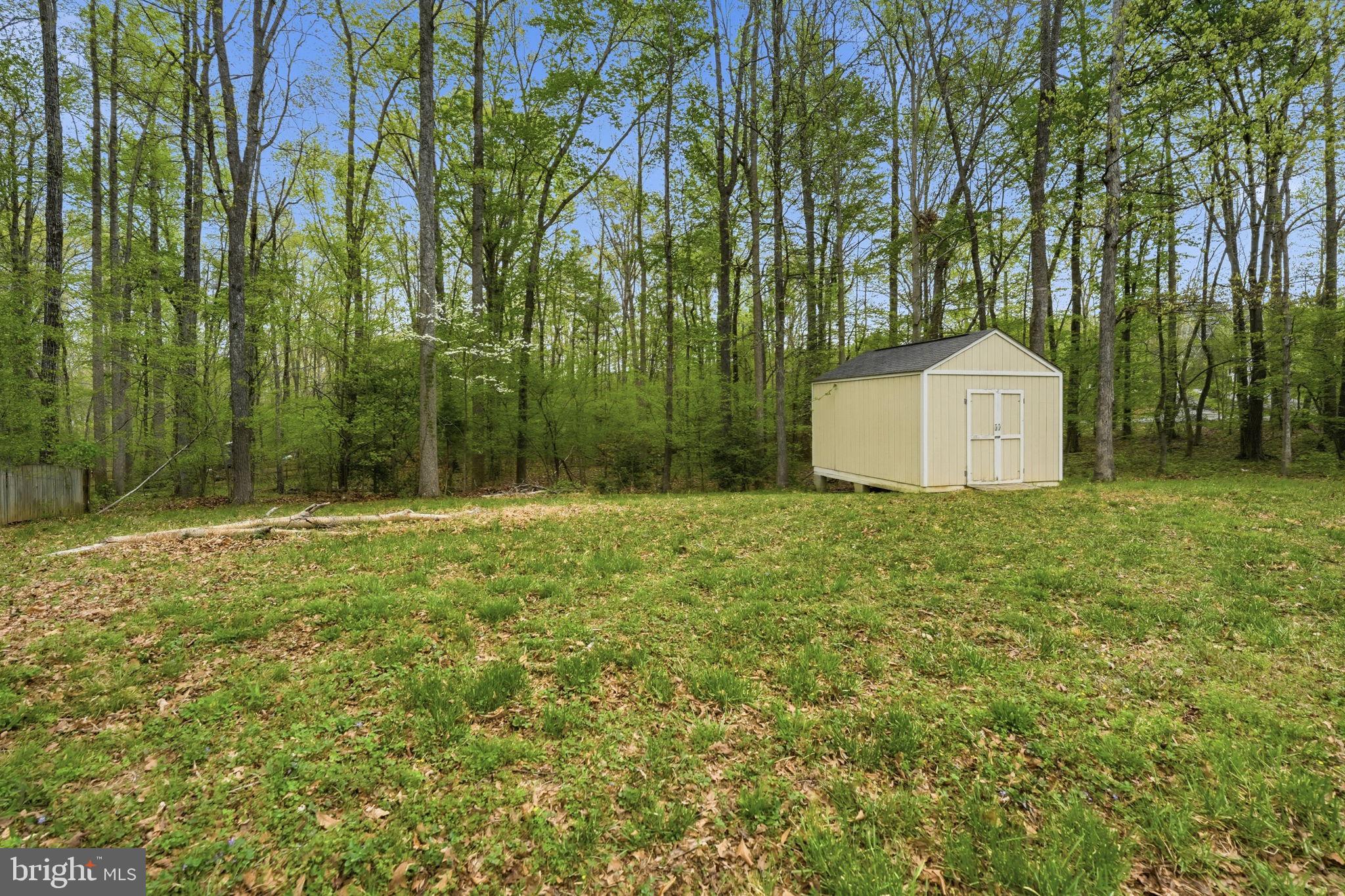 LAKE LAND OR - Residential