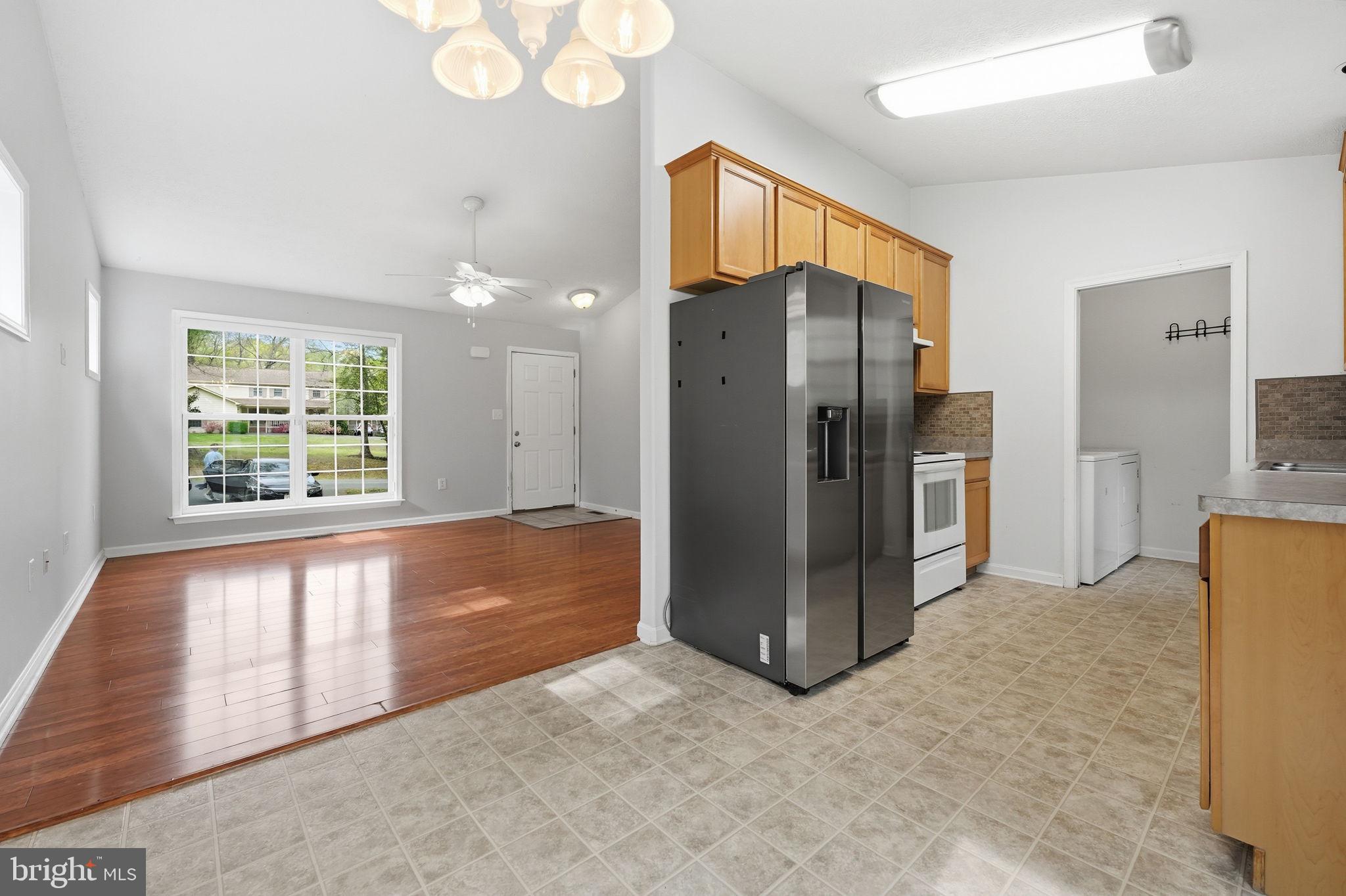 LAKE LAND OR - Residential