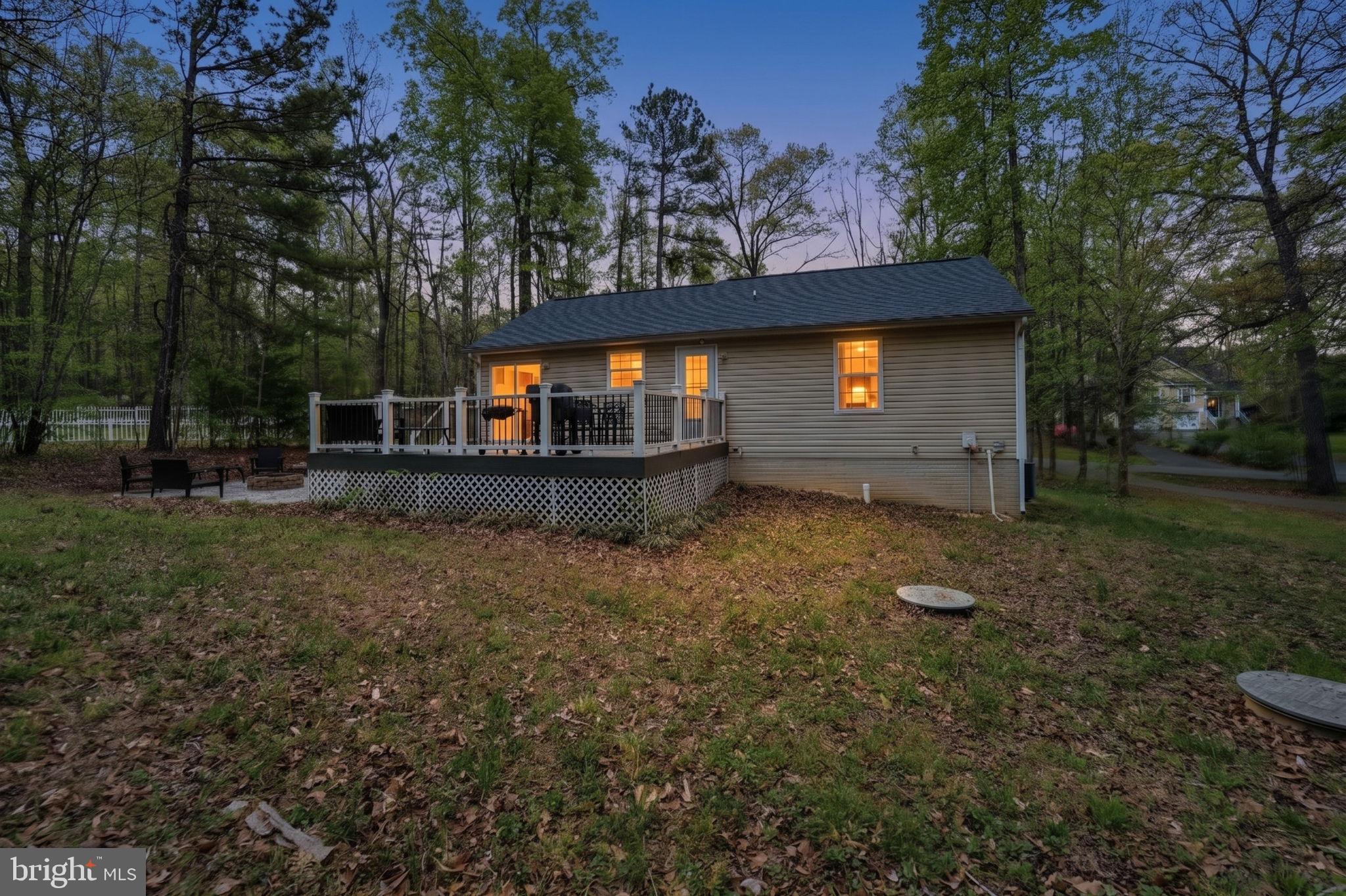 LAKE LAND OR - Residential