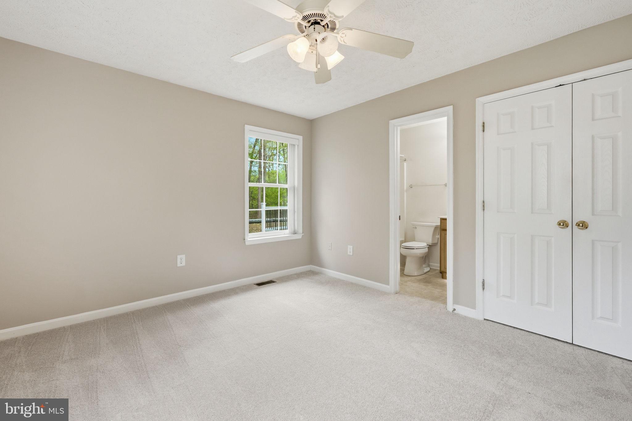 LAKE LAND OR - Residential