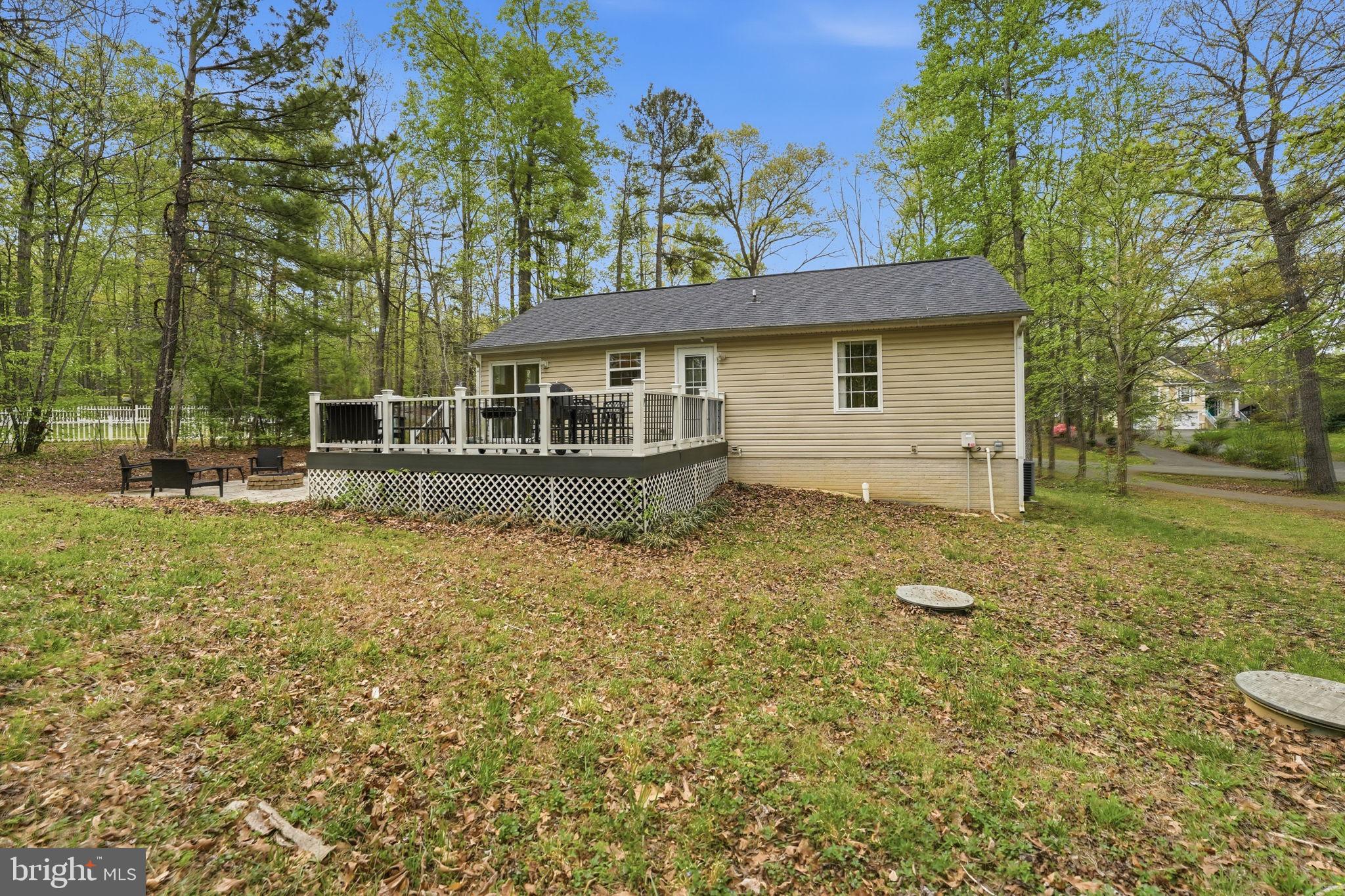 LAKE LAND OR - Residential