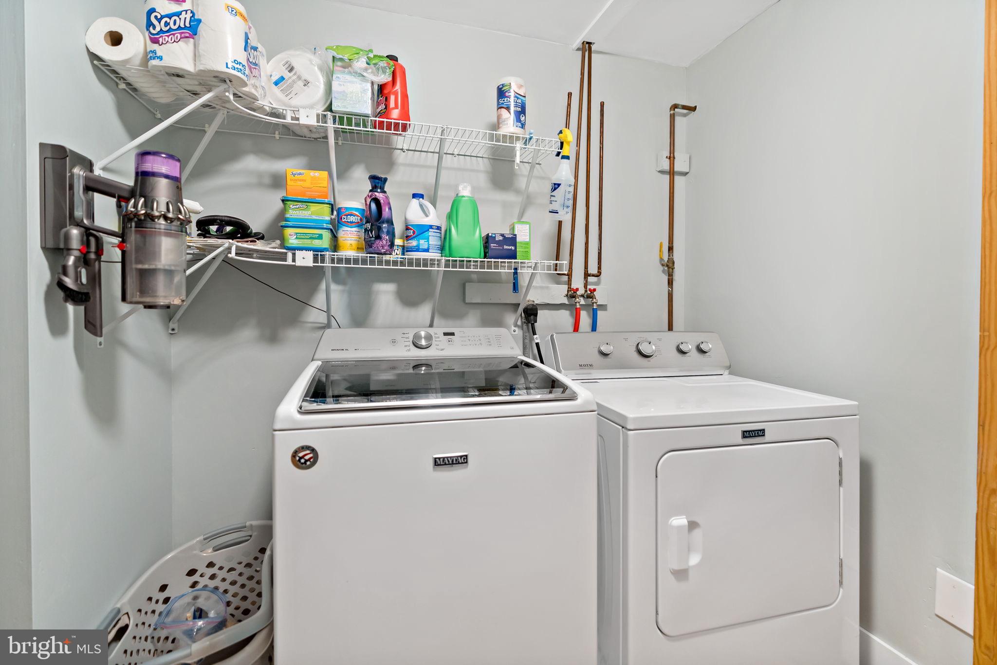 HIGH VIEW ESTATE - Residential