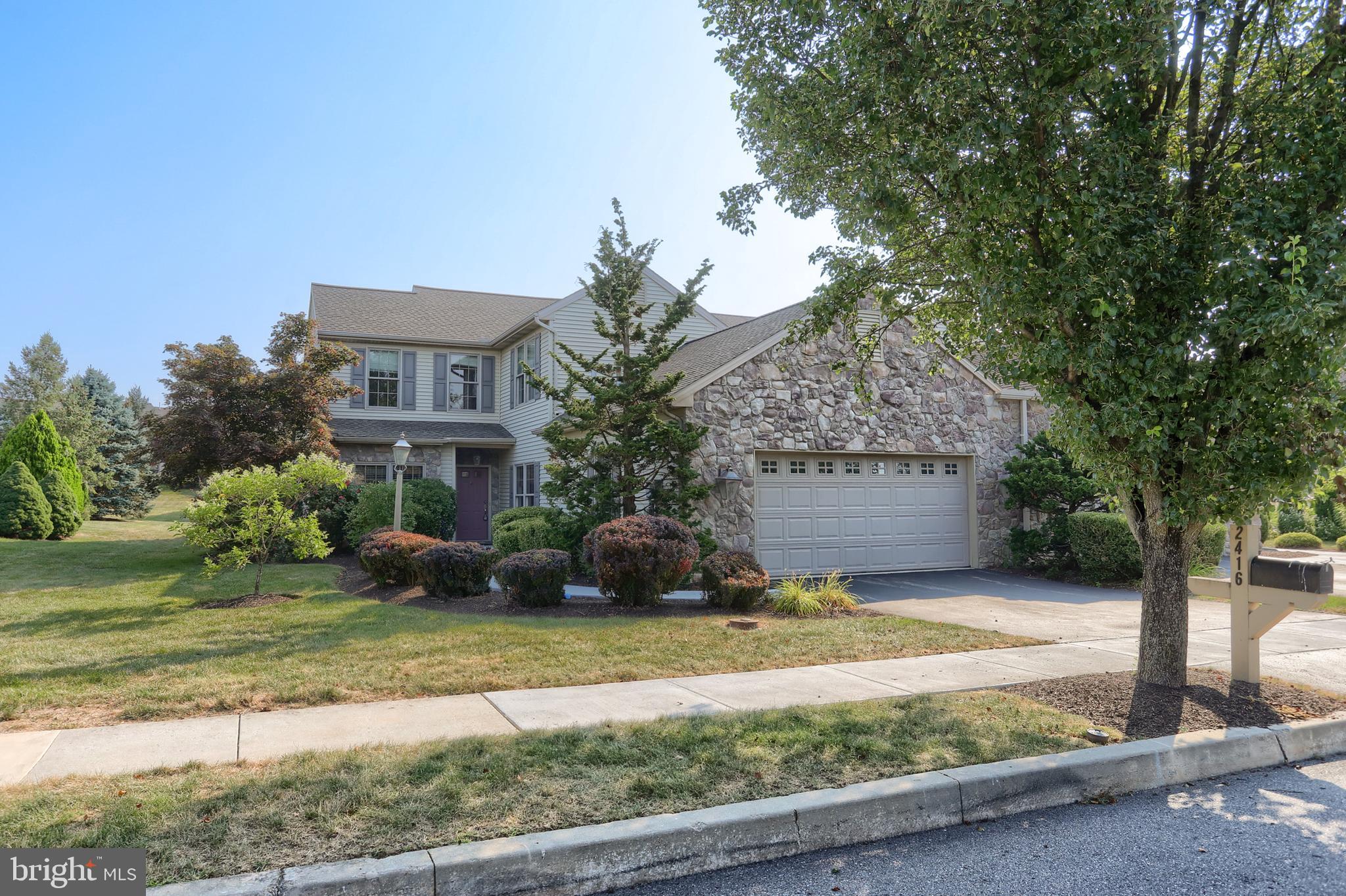 STONE CREEK - Residential