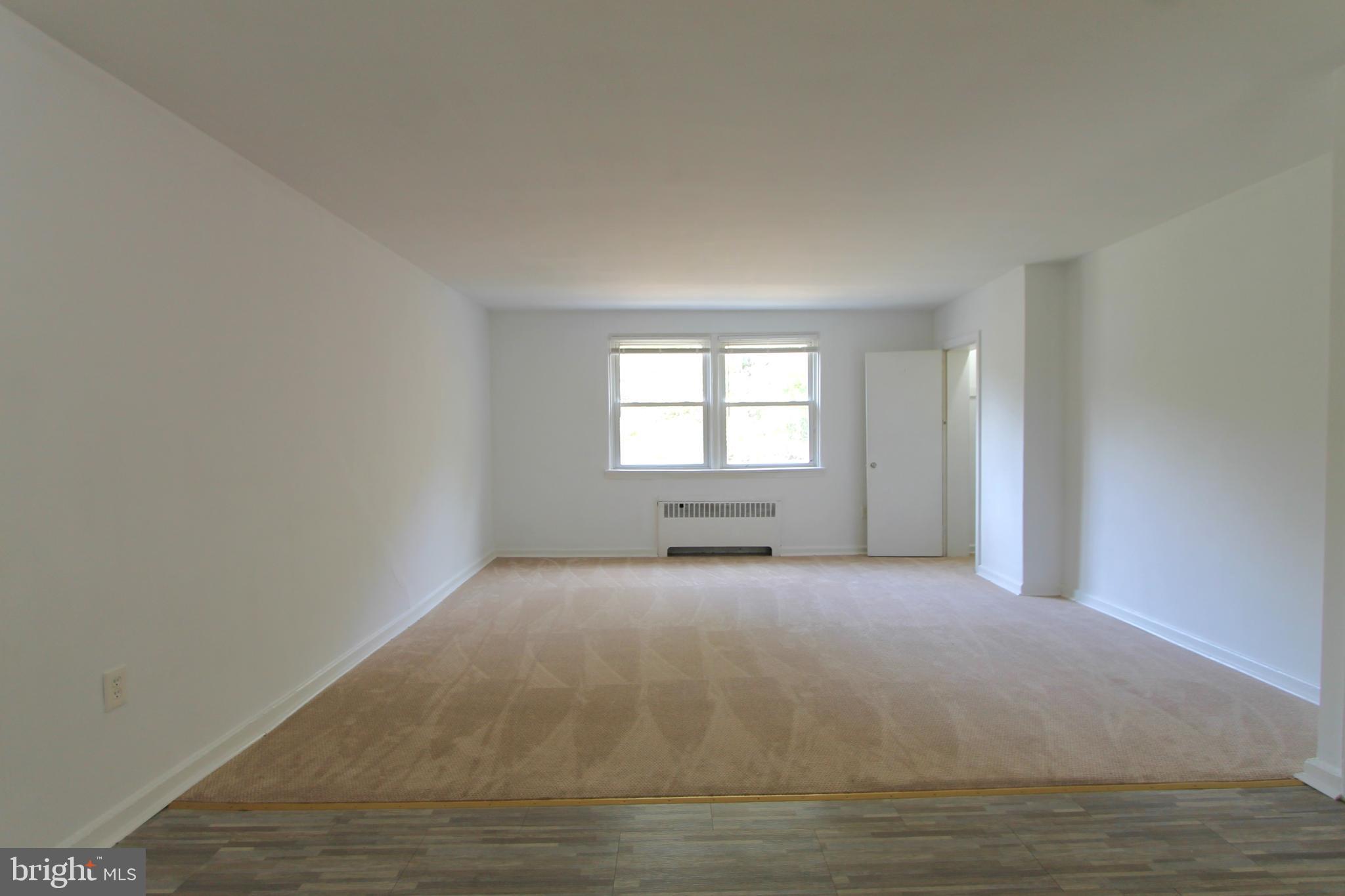 EAST OAK LANE - Residential Lease