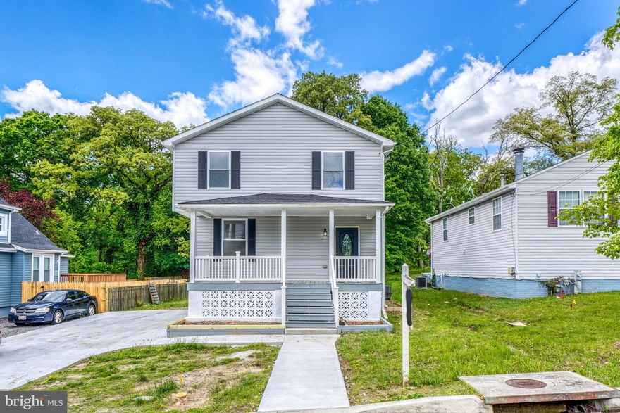 ***Absolutely Gorgeous*** Just reduced. You will fall in love with this home. Nothing for you to do but move in. Updates Include Vinyl Siding, Hardwood Floors and New Carpet. Kitchen With Upgraded Granite Countertops And 42" Cabinets, Vinyl Windows and High Efficiency Forced Air. Main level features the sought after open floor plan. Brand new stainless appliances. Large back yard waiting for entertaining.