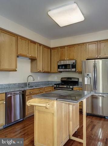 WELLESLEY - Residential Lease