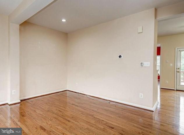 WELLESLEY - Residential Lease