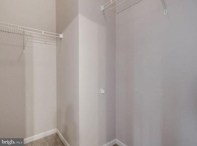 WELLESLEY - Residential Lease