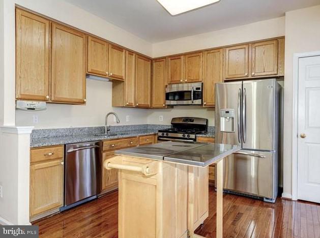 WELLESLEY - Residential Lease