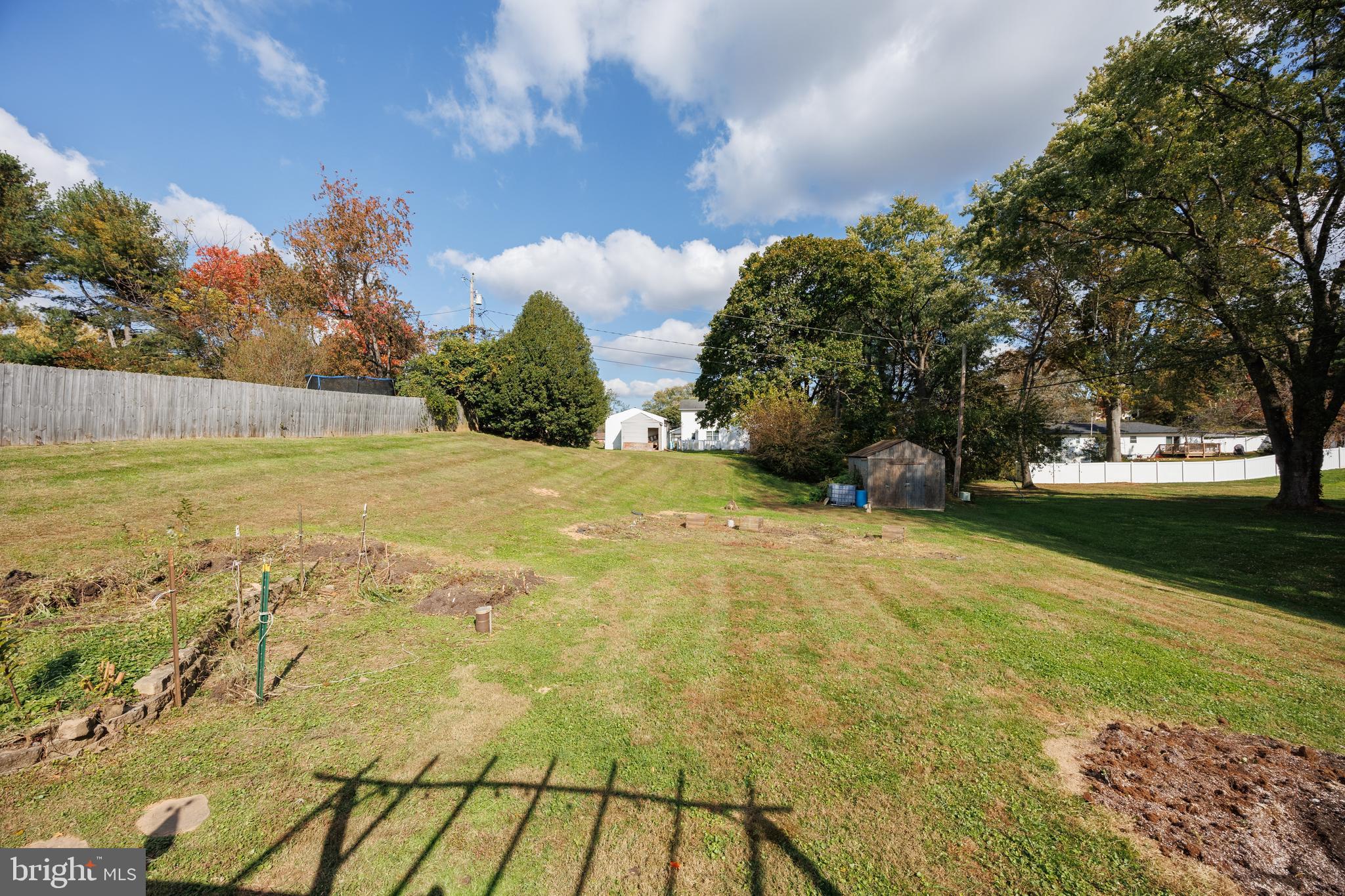 618 LYNN WAY