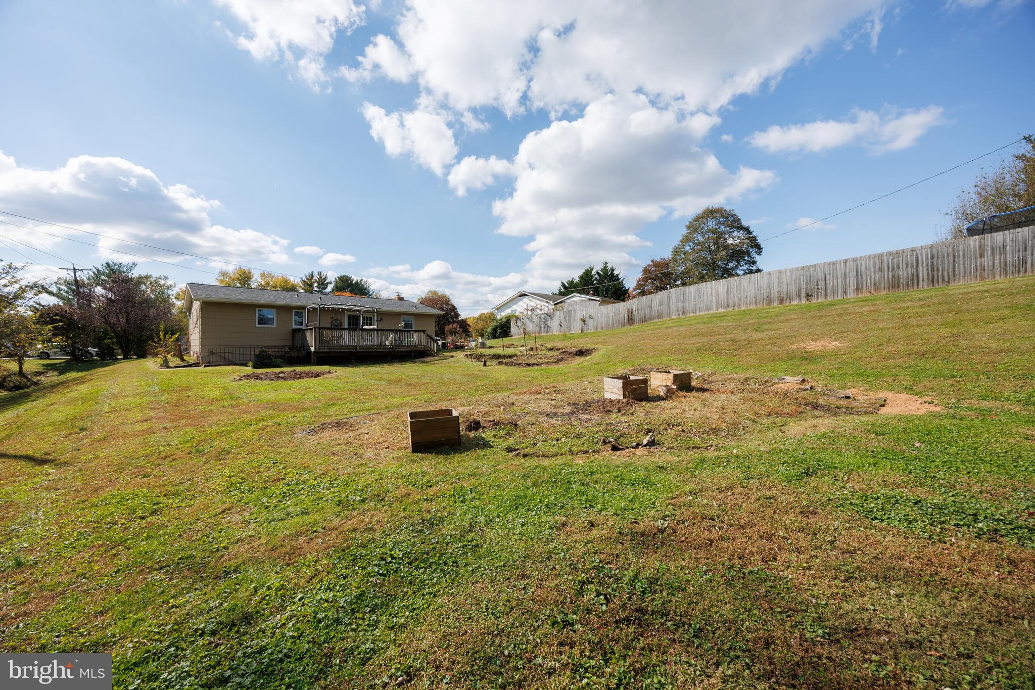 EMERALD VALLEY - Residential