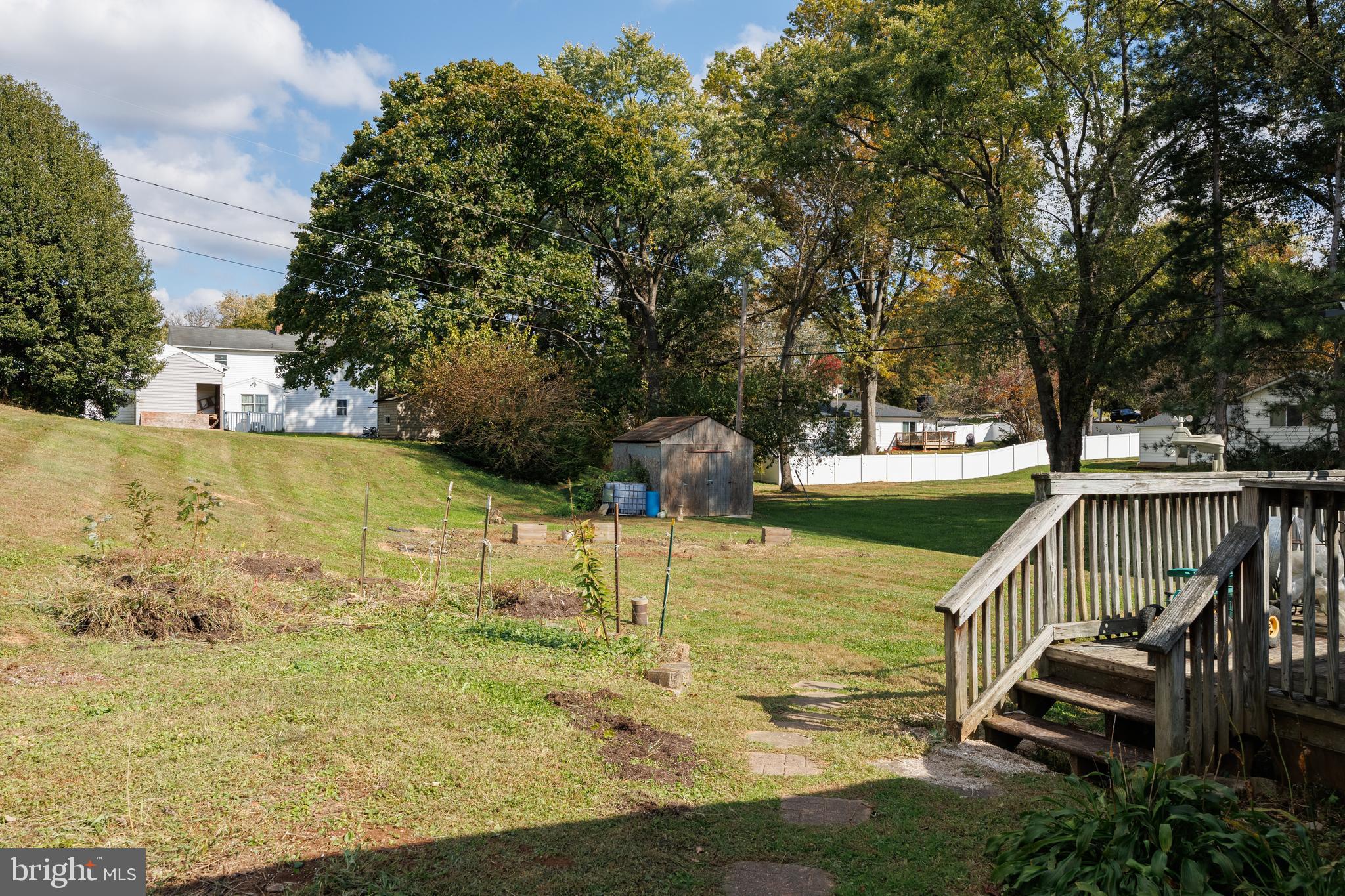 EMERALD VALLEY - Residential