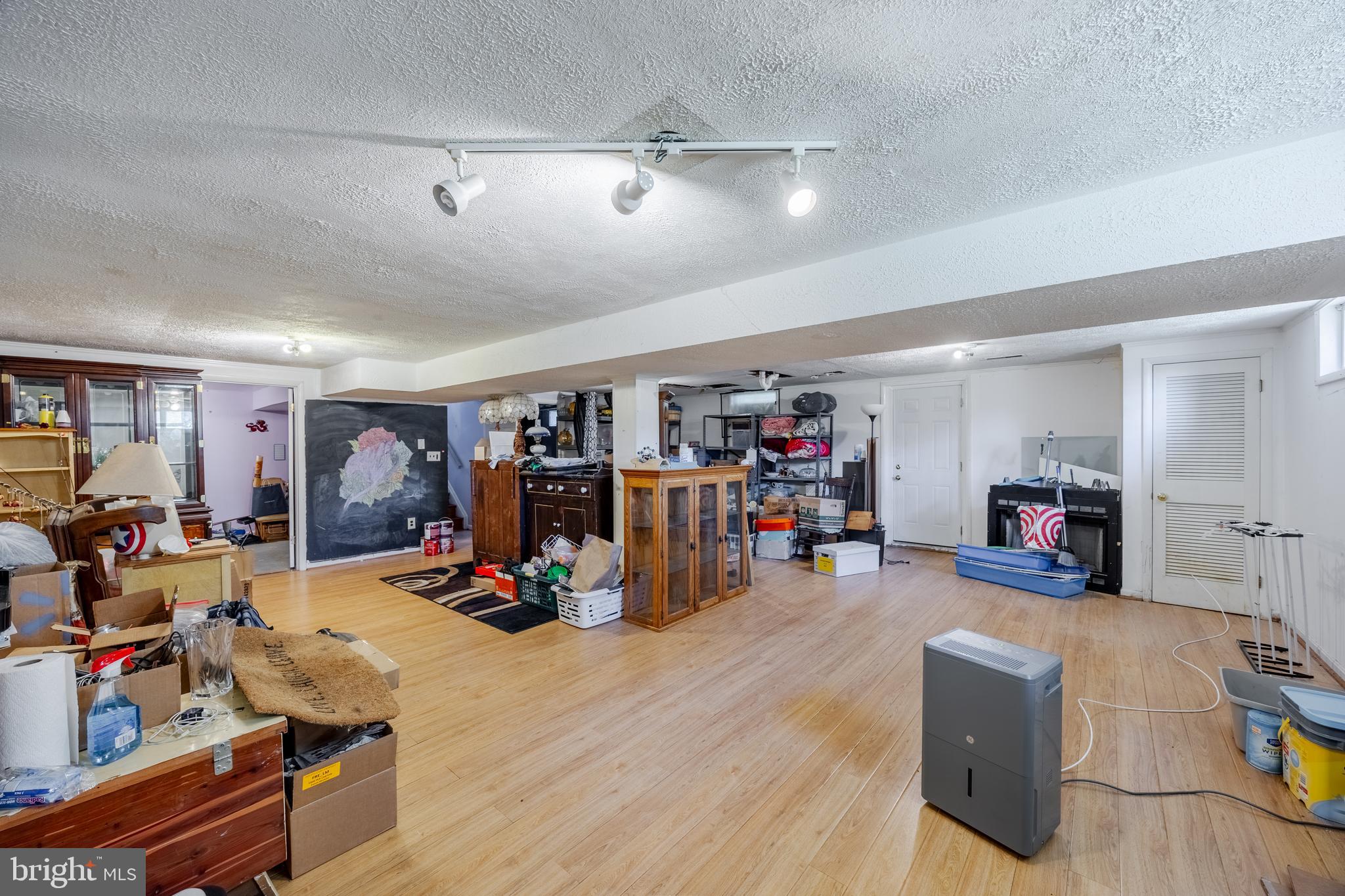 EMERALD VALLEY - Residential