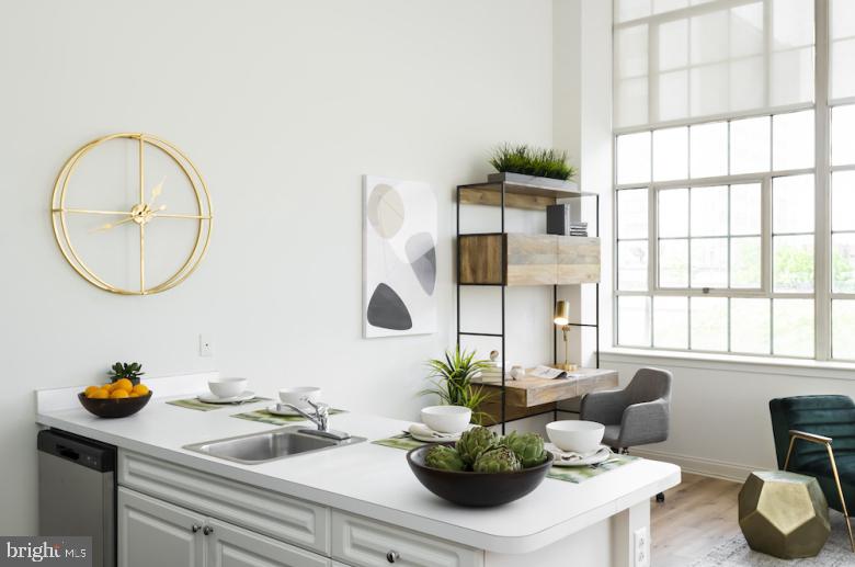 RITTENHOUSE SQUARE - Residential Lease